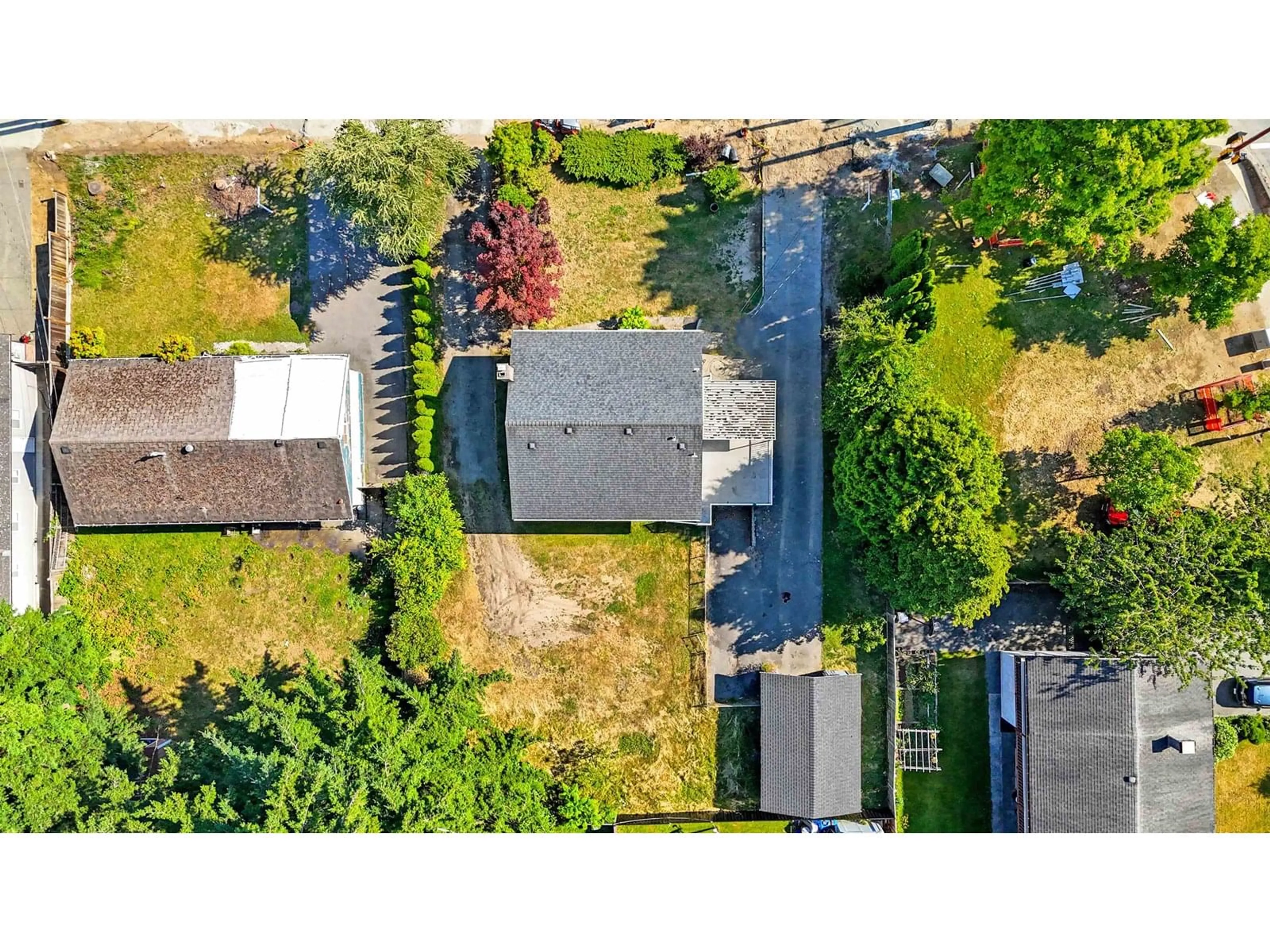 A pic from outside/outdoor area/front of a property/back of a property/a pic from drone, street for 11625 72, Delta British Columbia V4E1Z2