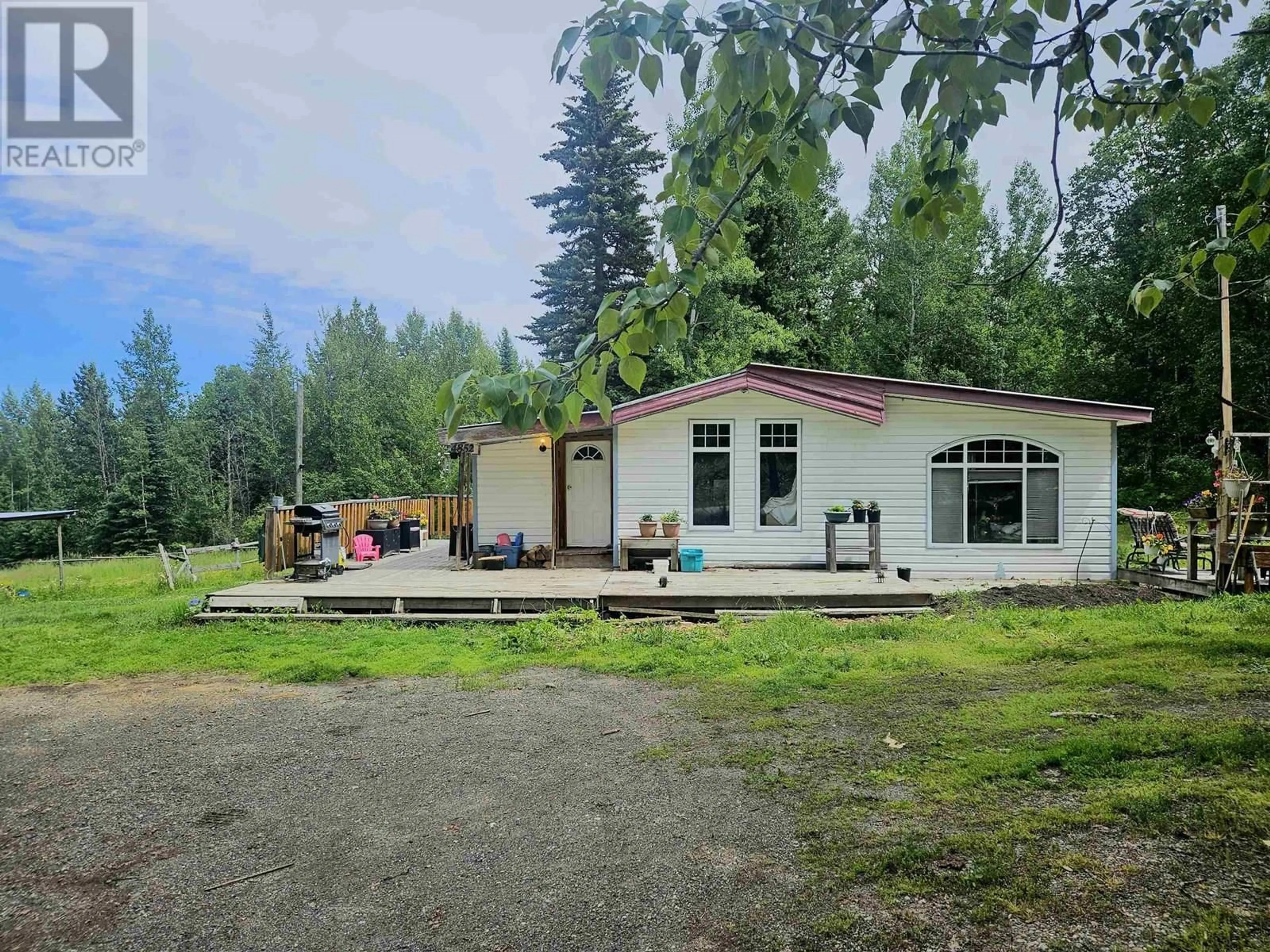 A pic from outside/outdoor area/front of a property/back of a property/a pic from drone, unknown for 4852 POLLARD ROAD, Quesnel British Columbia V2J6X5