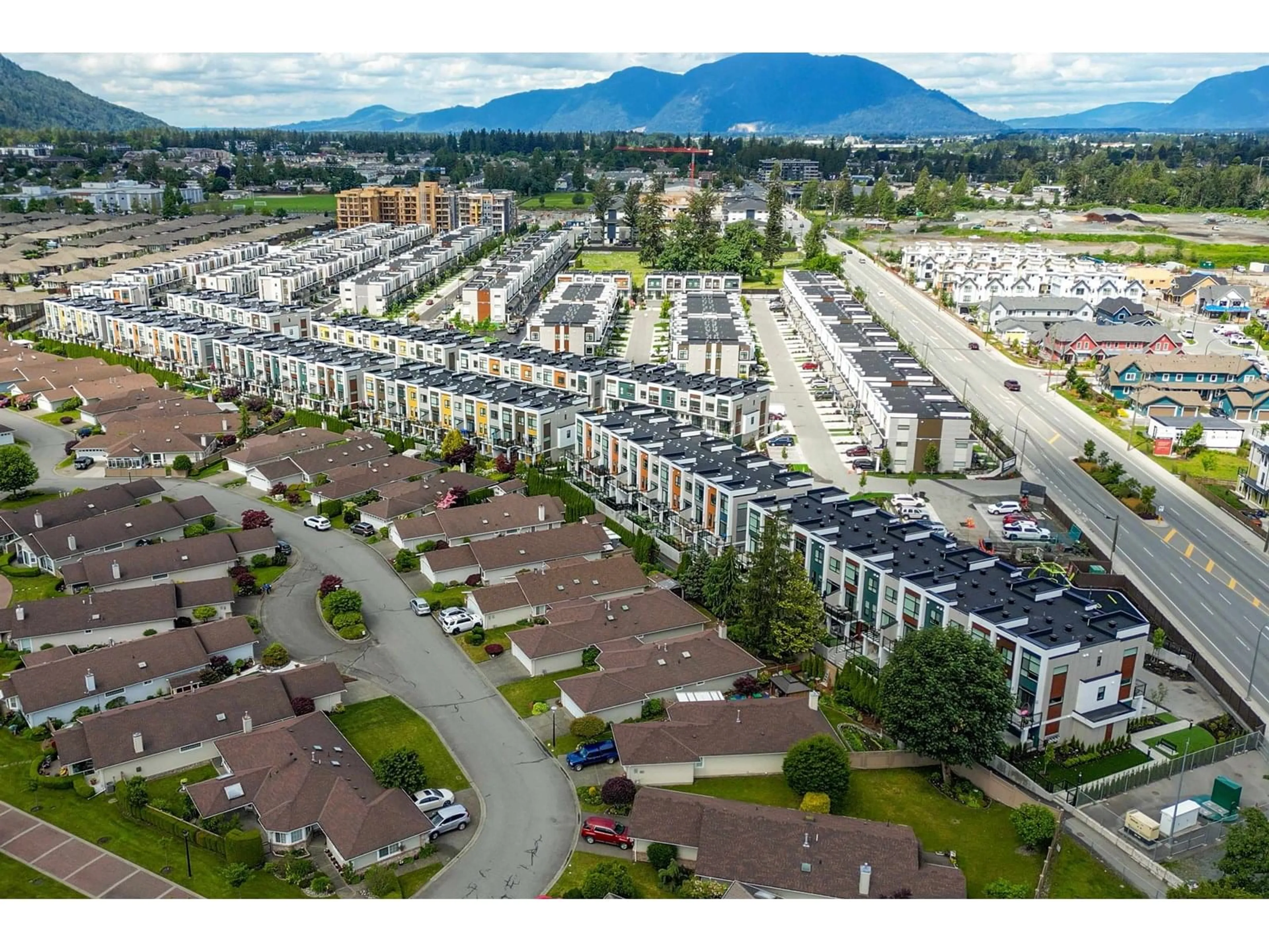 A pic from outside/outdoor area/front of a property/back of a property/a pic from drone, mountain view for 131 - 46150 THOMAS ROAD, Chilliwack British Columbia V2R6B3