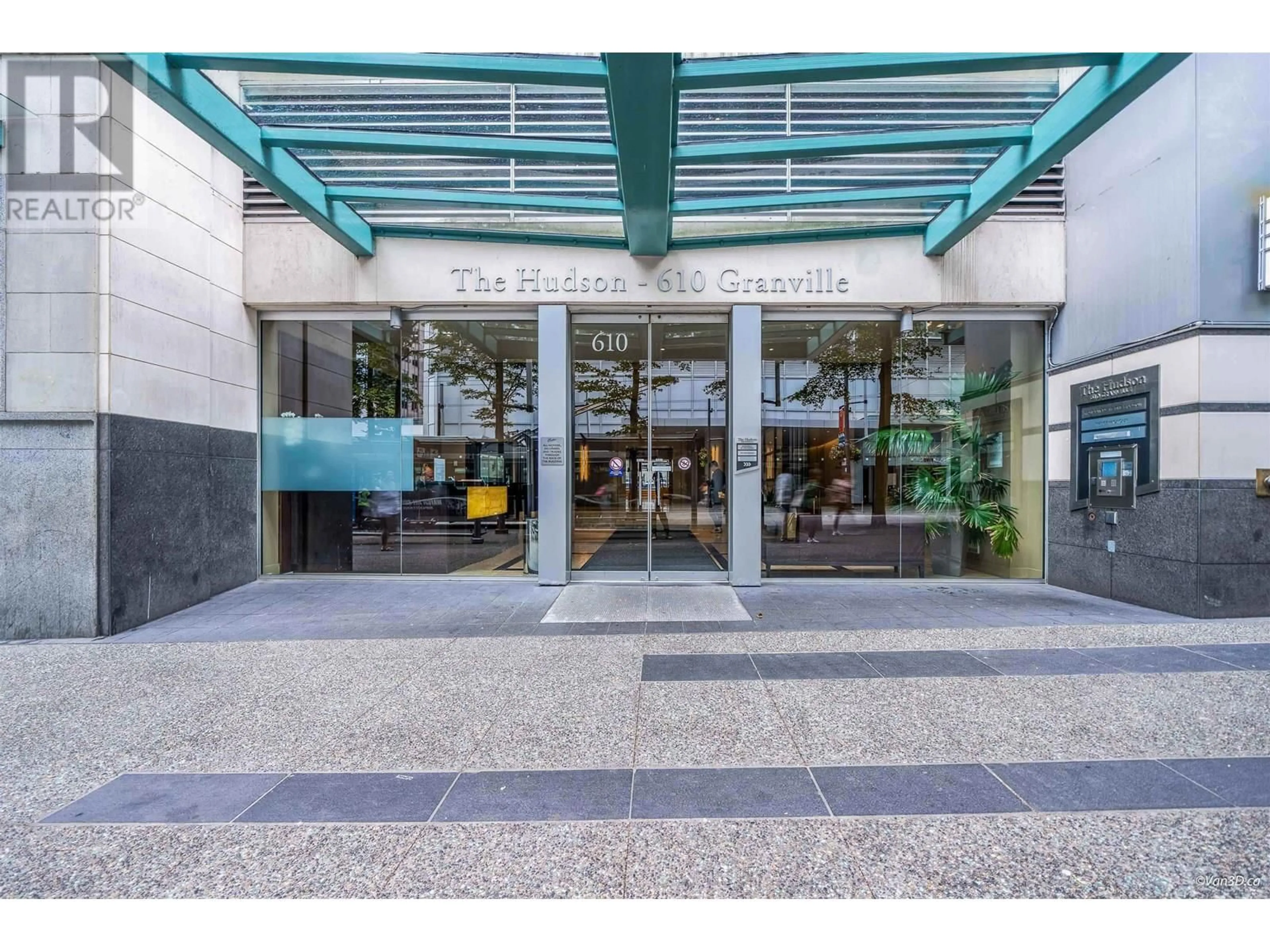 Indoor foyer for 417 - 610 GRANVILLE STREET, Vancouver British Columbia V6C3T3