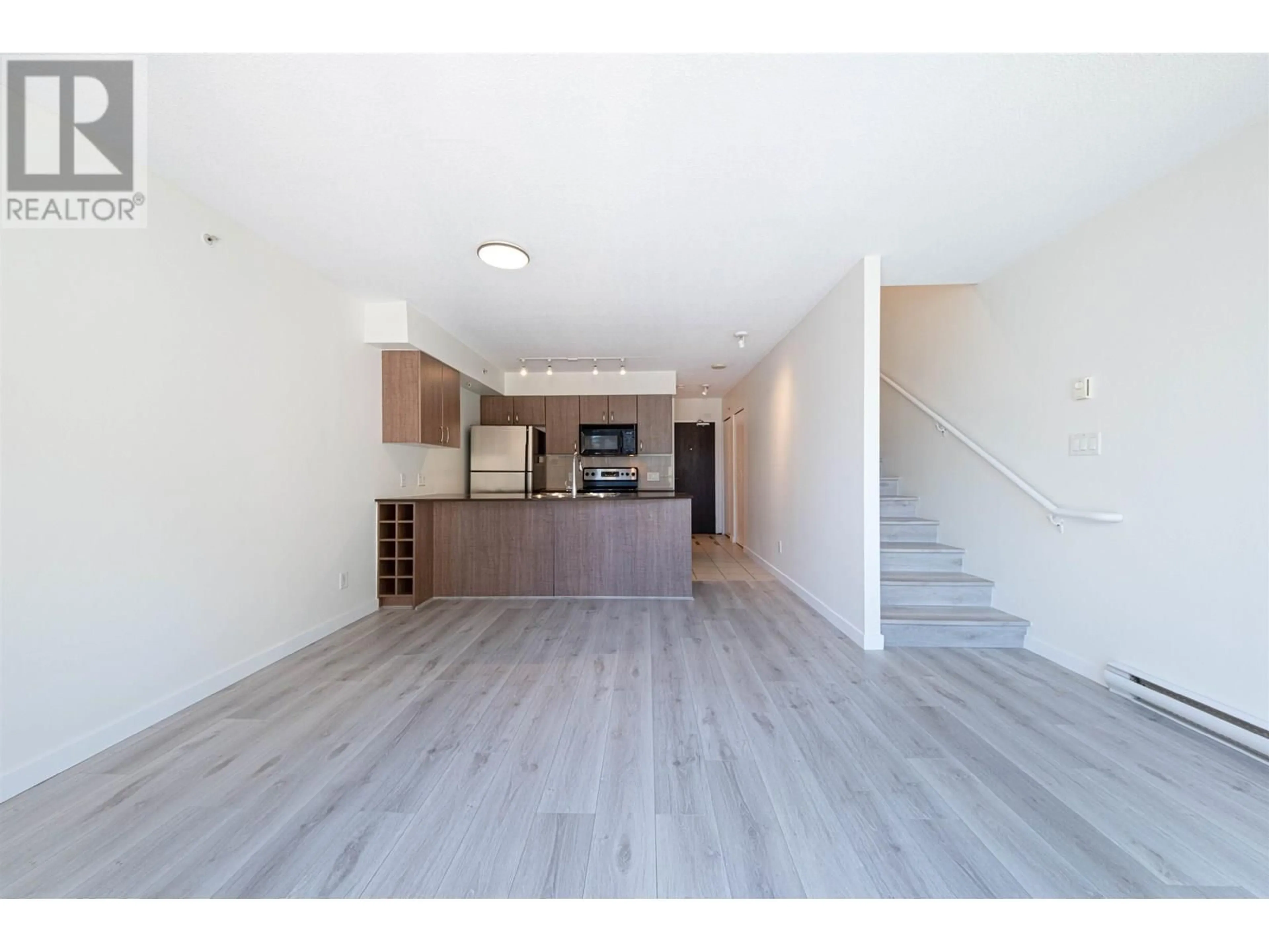 Open concept kitchen, unknown for 417 - 610 GRANVILLE STREET, Vancouver British Columbia V6C3T3