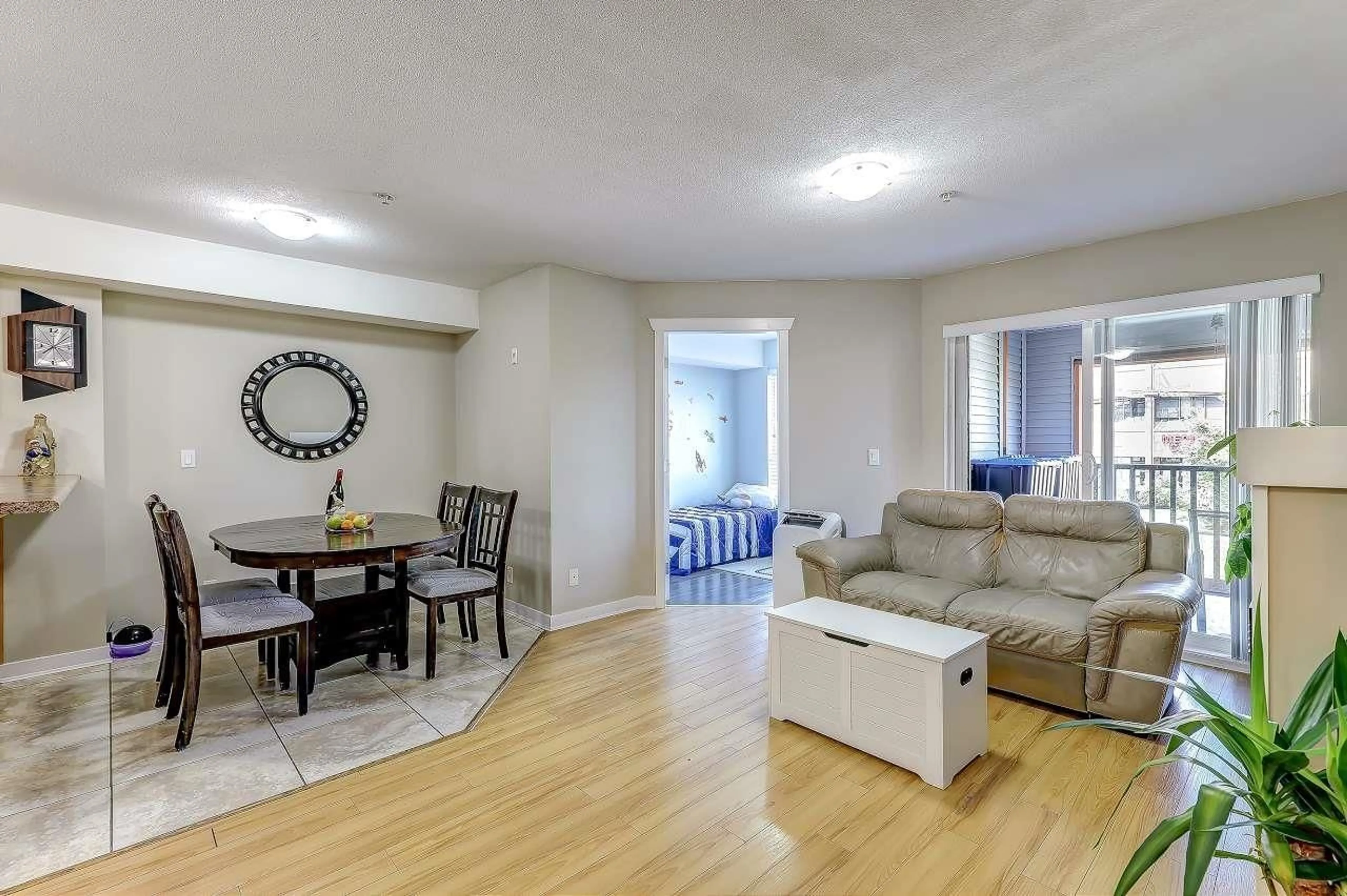 Living room with furniture, unknown for 213 - 6960 120, Surrey British Columbia V3W1V4