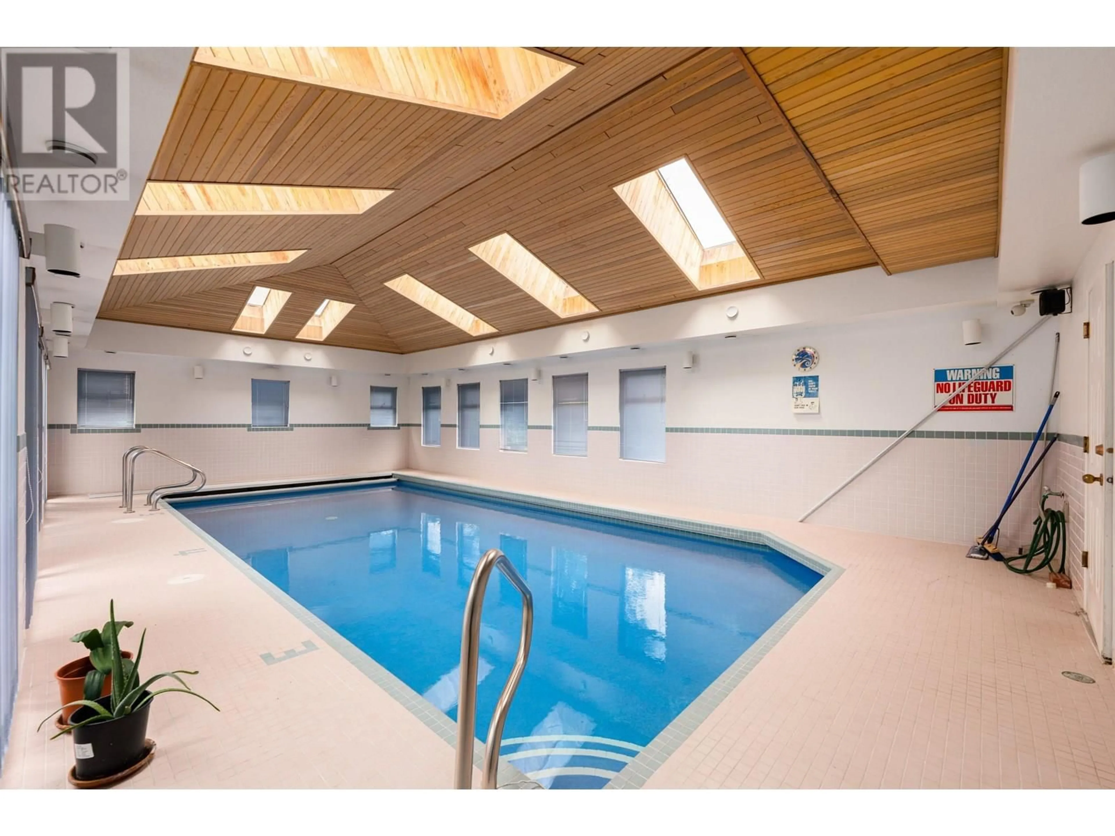 Pool for 6571 CHATTERTON ROAD, Richmond British Columbia V7C2Y6