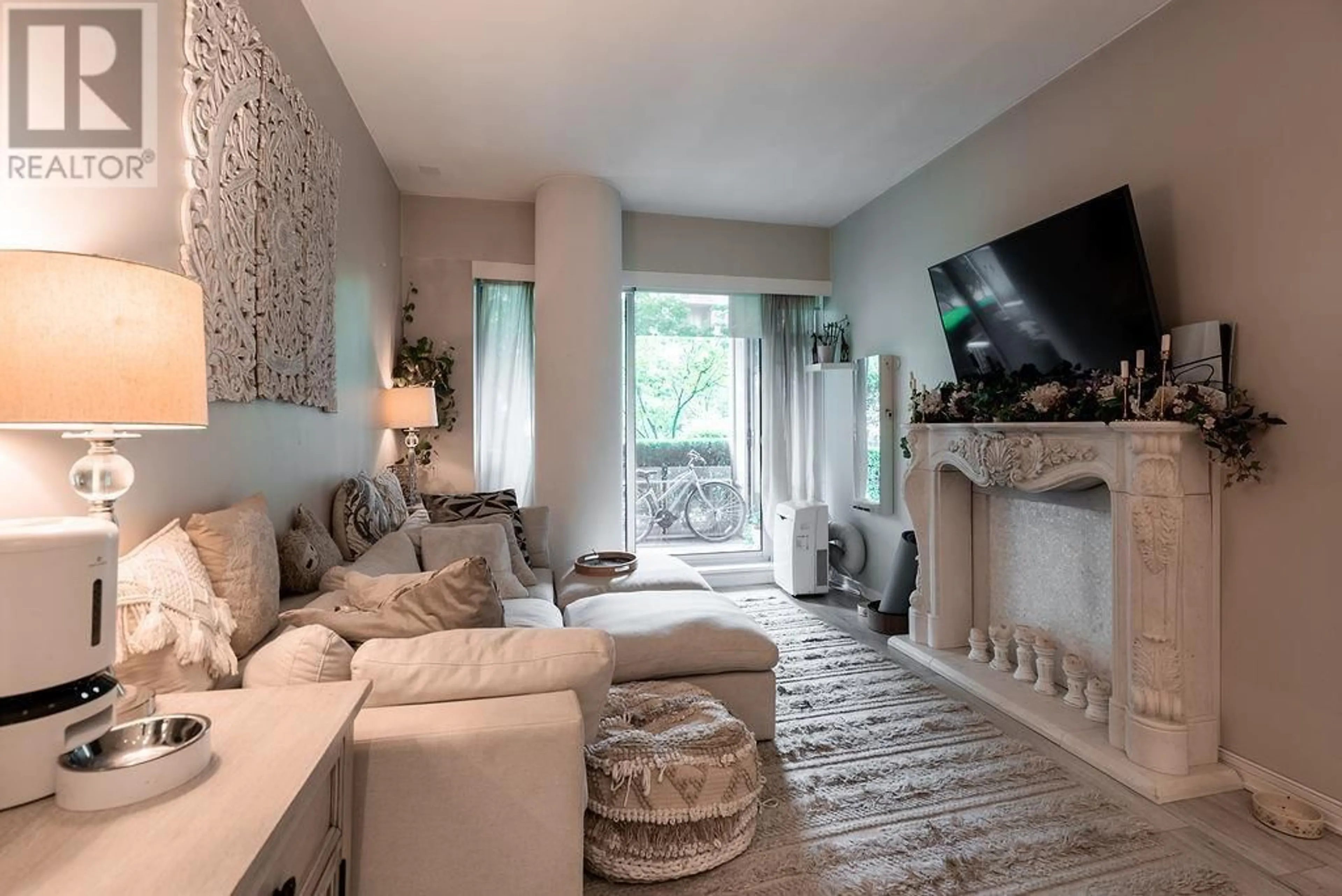 Living room with furniture, unknown for 311 - 1633 ONTARIO STREET, Vancouver British Columbia V5Y0C2