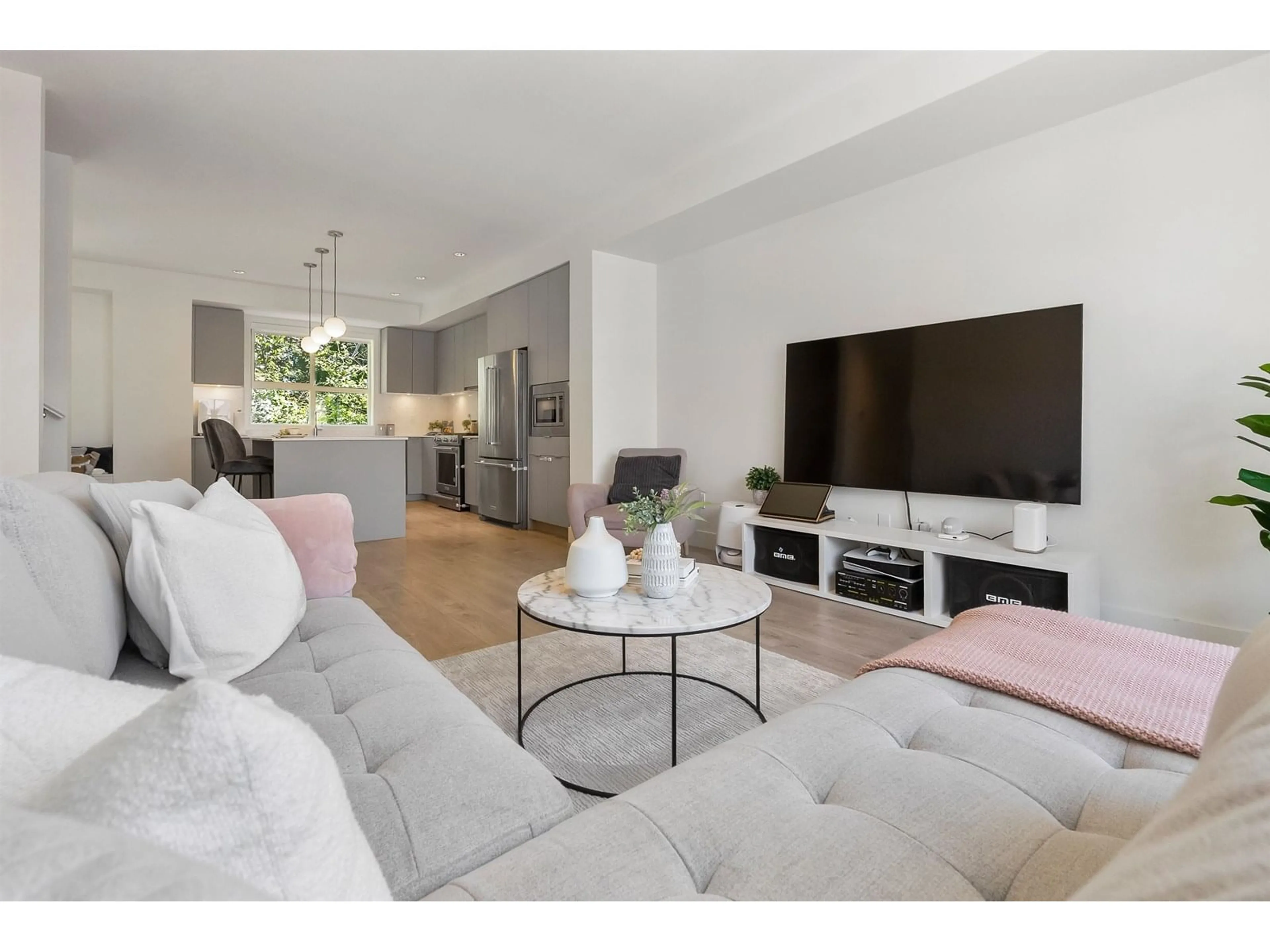 Living room with furniture, unknown for 123 - 16561 17A, Surrey British Columbia V3Z1J3