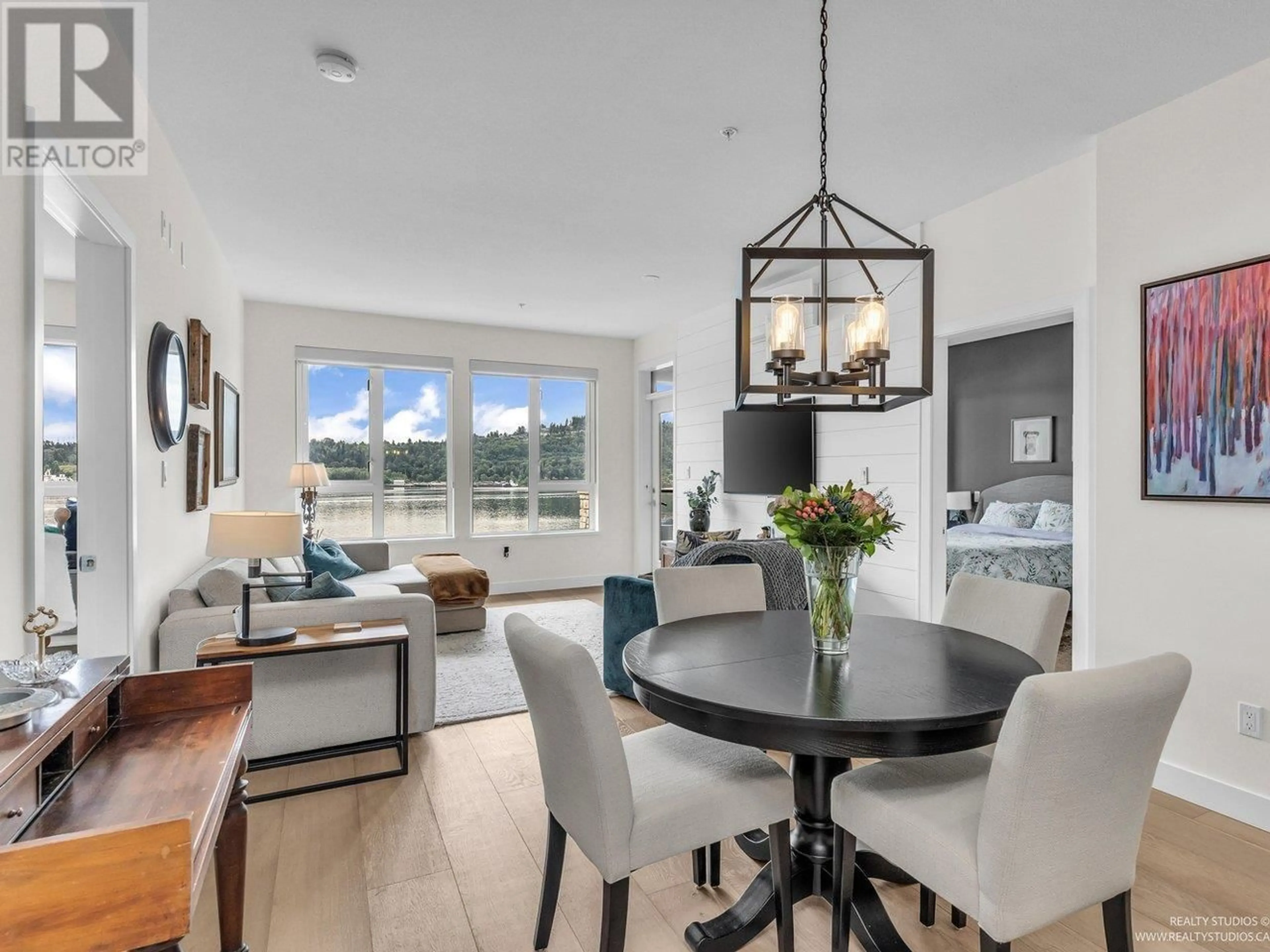 Unknown for 401 - 3911 CATES LANDING WAY, North Vancouver British Columbia V7G0A6