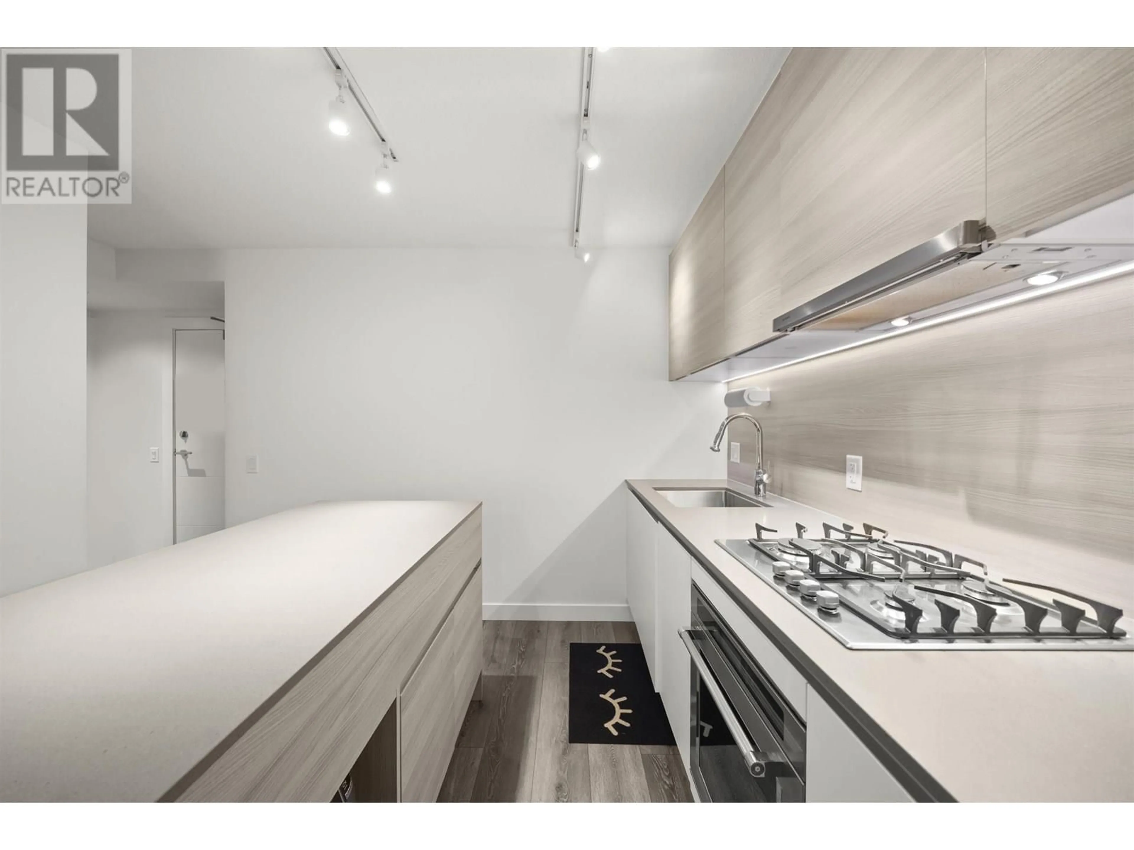 Standard kitchen, unknown for 706 - 988 QUAYSIDE DRIVE, New Westminster British Columbia V3M0L5