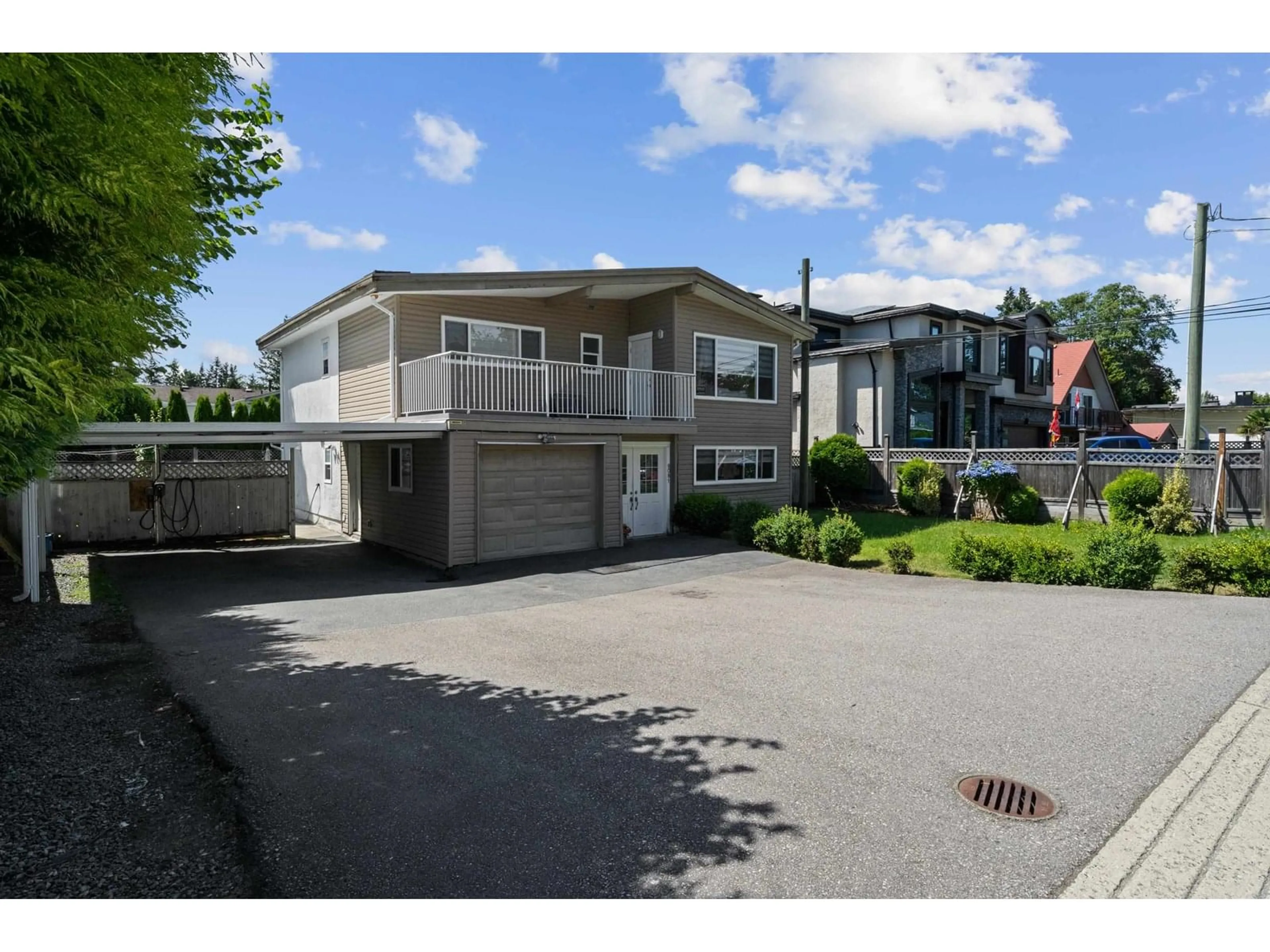 A pic from outside/outdoor area/front of a property/back of a property/a pic from drone, street for 8081 112TH, Delta British Columbia V4C4W4