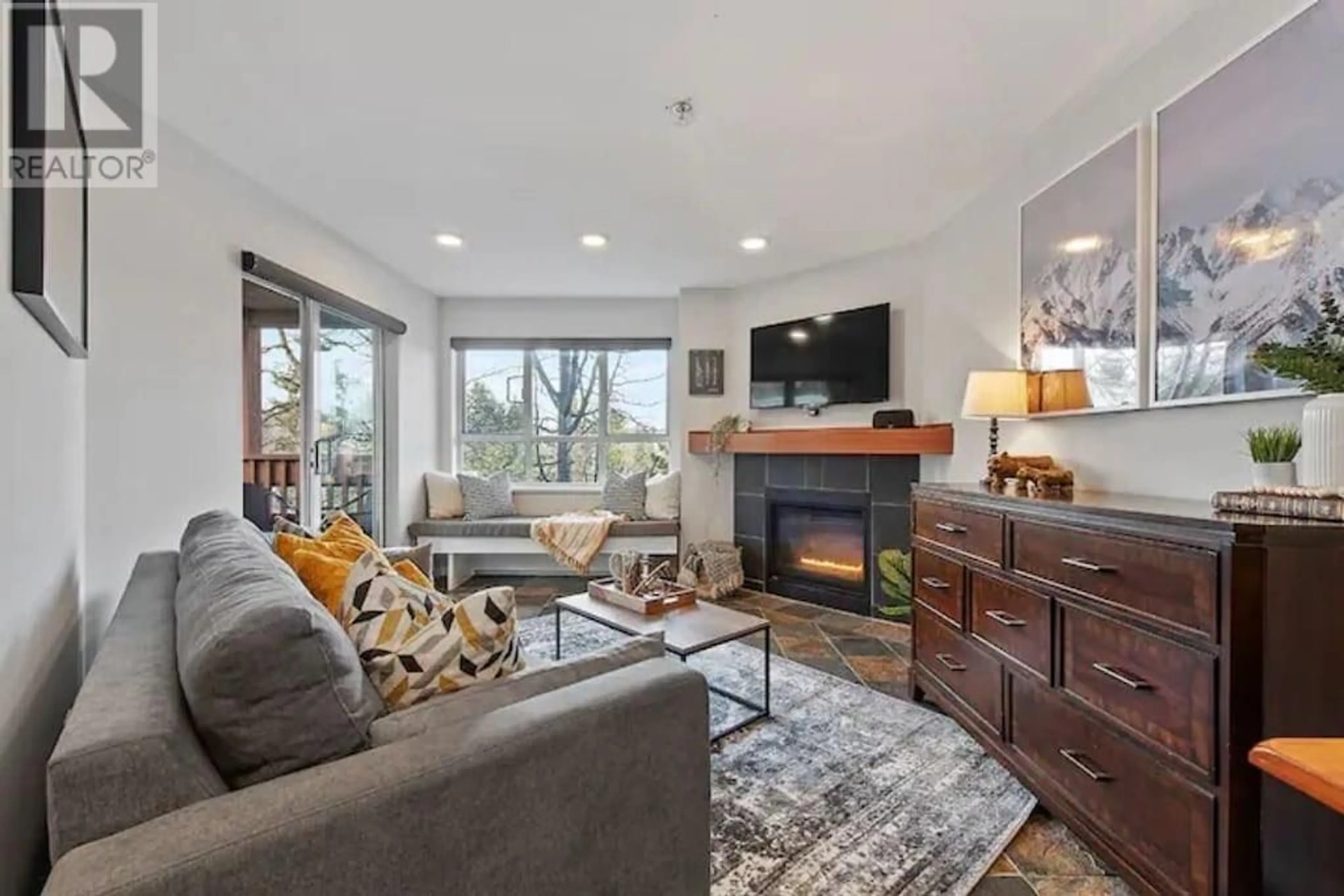 Living room with furniture, unknown for 254 - 4340 LORIMER ROAD, Whistler British Columbia V8E1A5