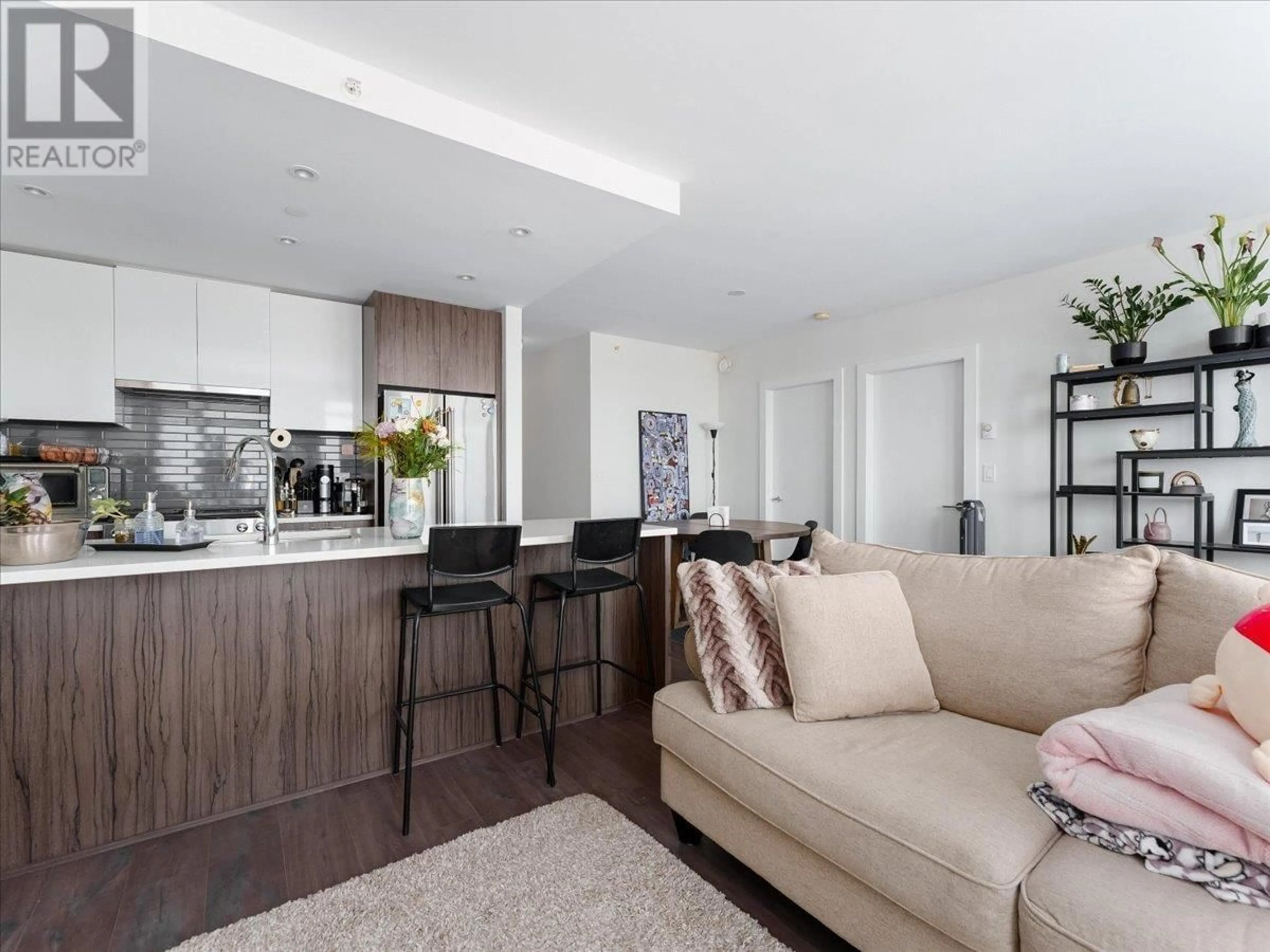 Open concept kitchen, unknown for 1407 - 258 NELSON'S COURT, New Westminster British Columbia V3L0J9