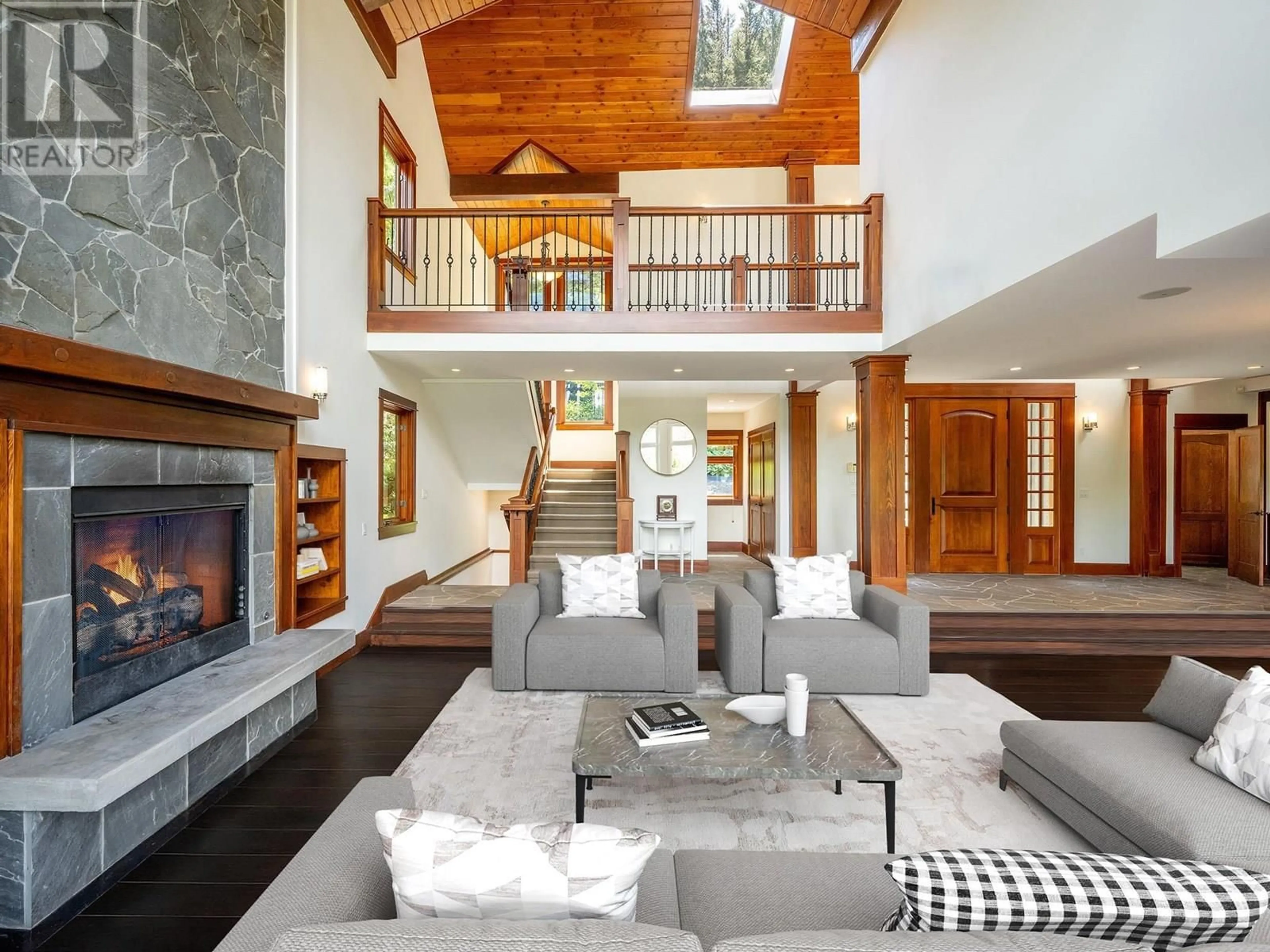 Living room with furniture, unknown for 1569 TYNEBRIDGE LANE, Whistler British Columbia V8E0A3