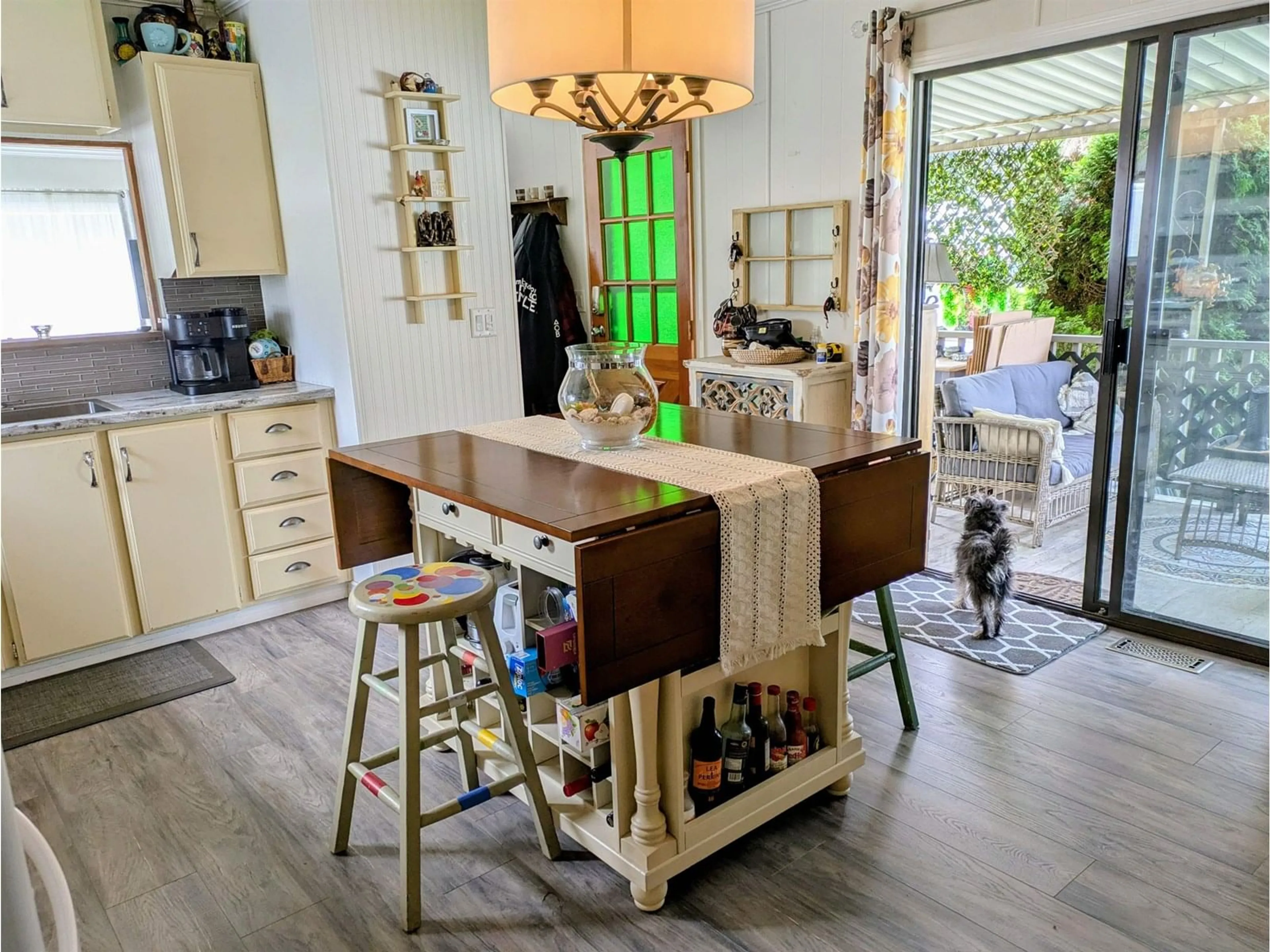 Open concept kitchen, wood/laminate floor for 29 - 9080 198, Langley British Columbia V1M3A8