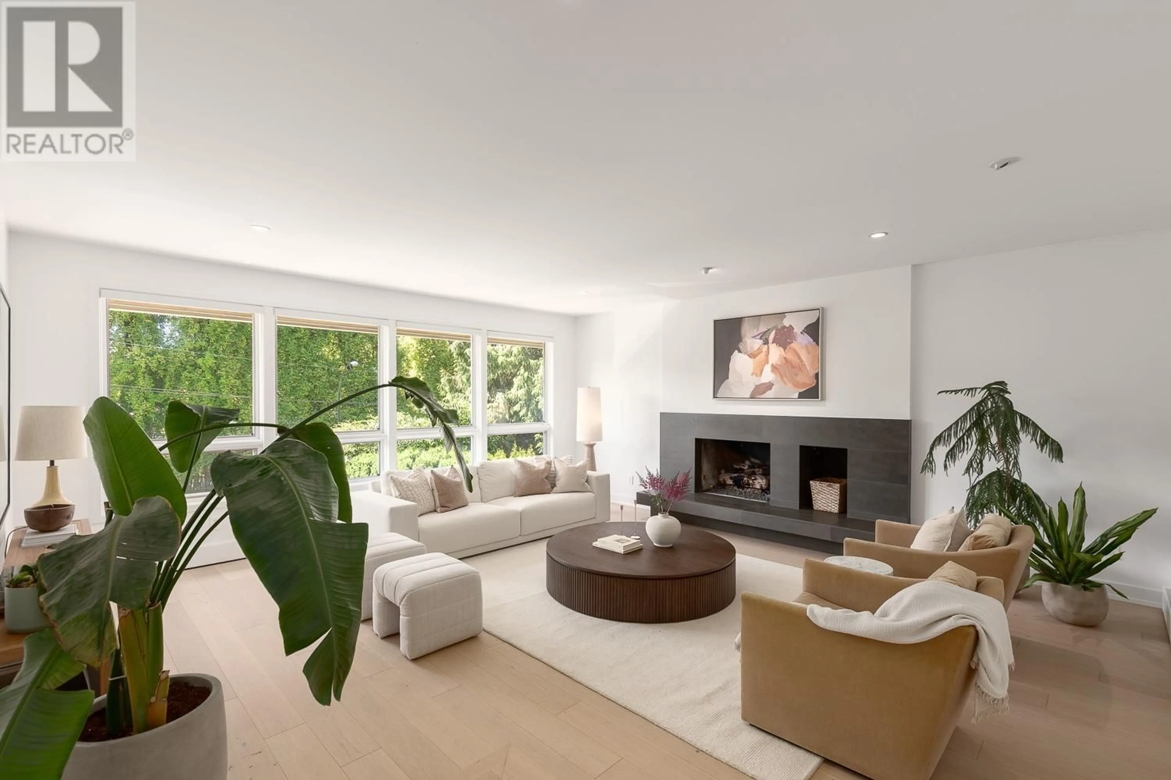 Living room with furniture, unknown for 3179 49TH AVENUE, Vancouver British Columbia V6N3T3