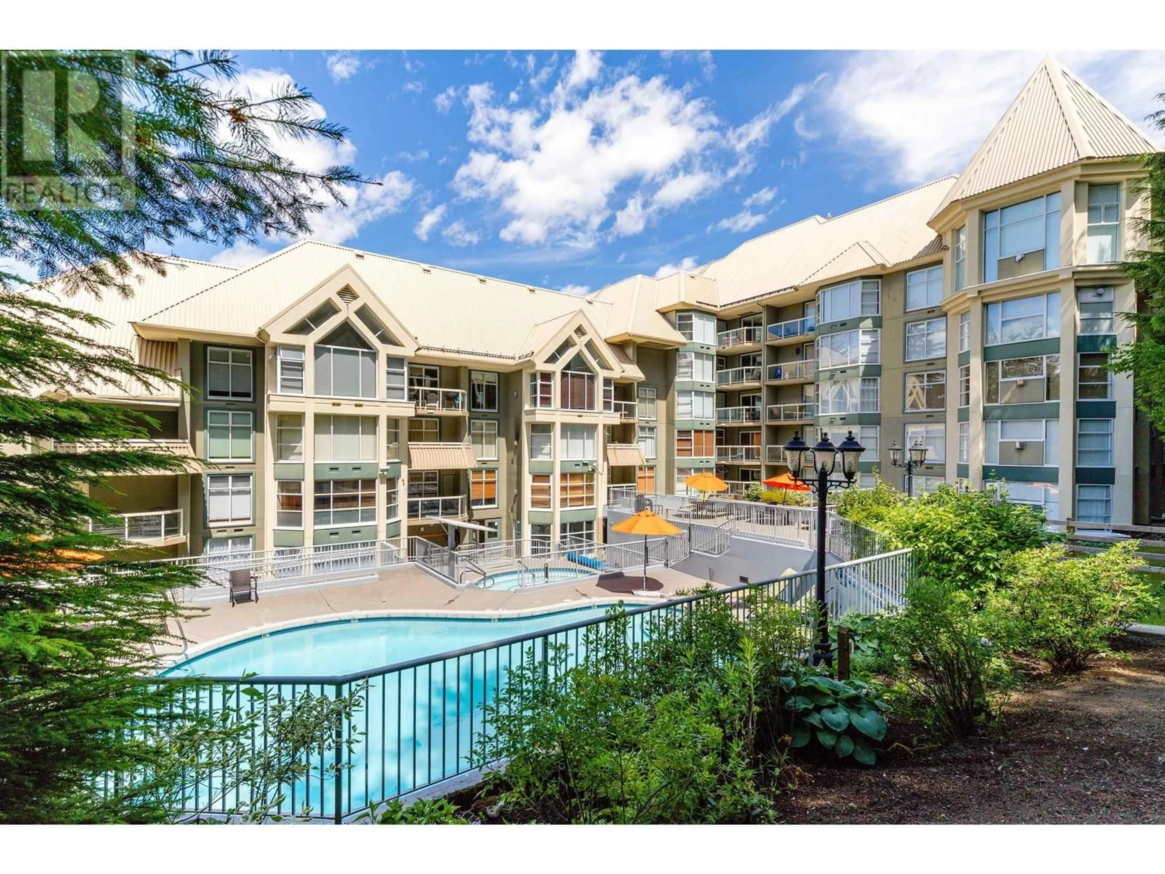 Pool for 108 - 4910 SPEARHEAD PLACE, Whistler British Columbia V0N1B4