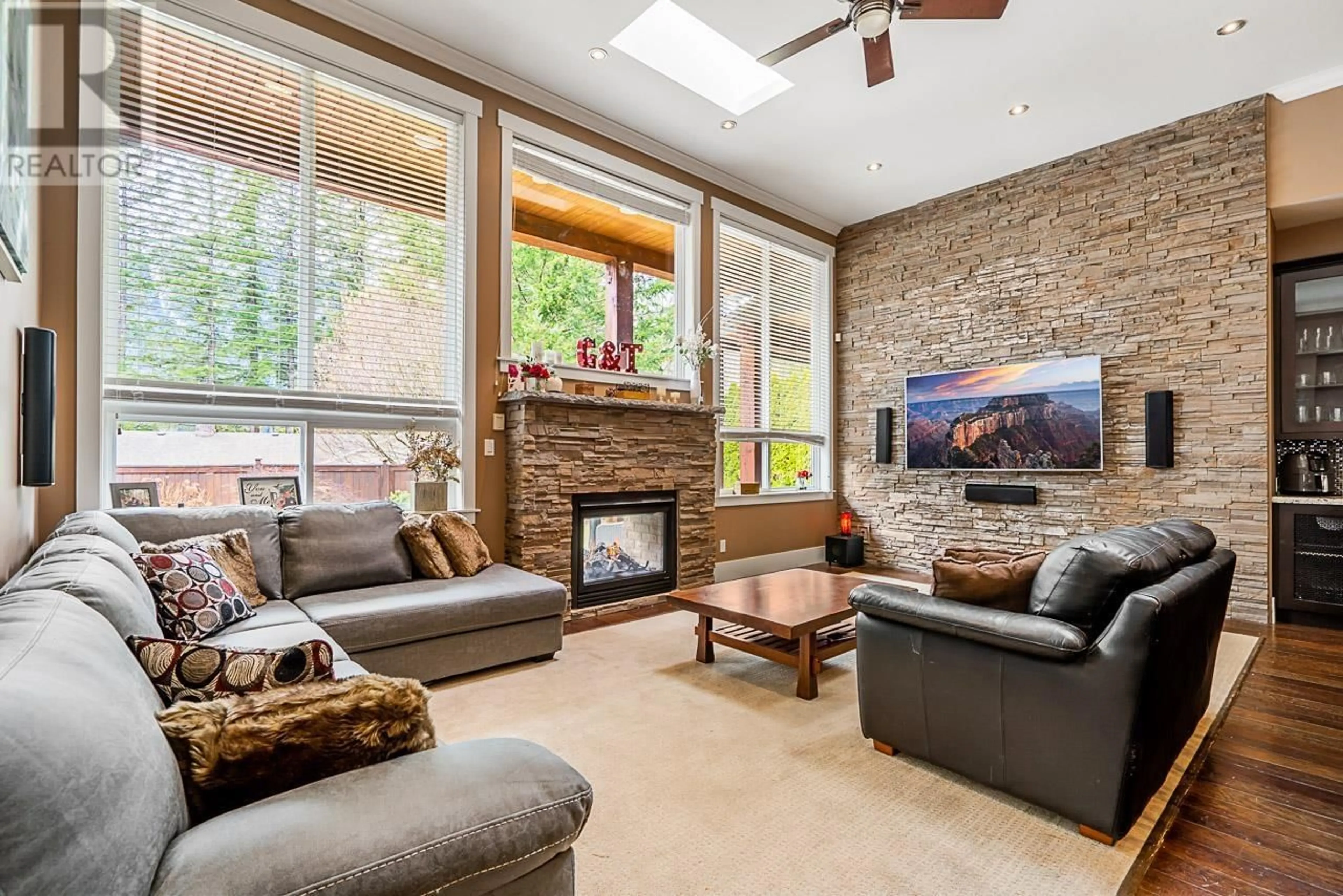 Living room with furniture, unknown for 3 - 1355 DEPOT ROAD, Squamish British Columbia V0N1H0