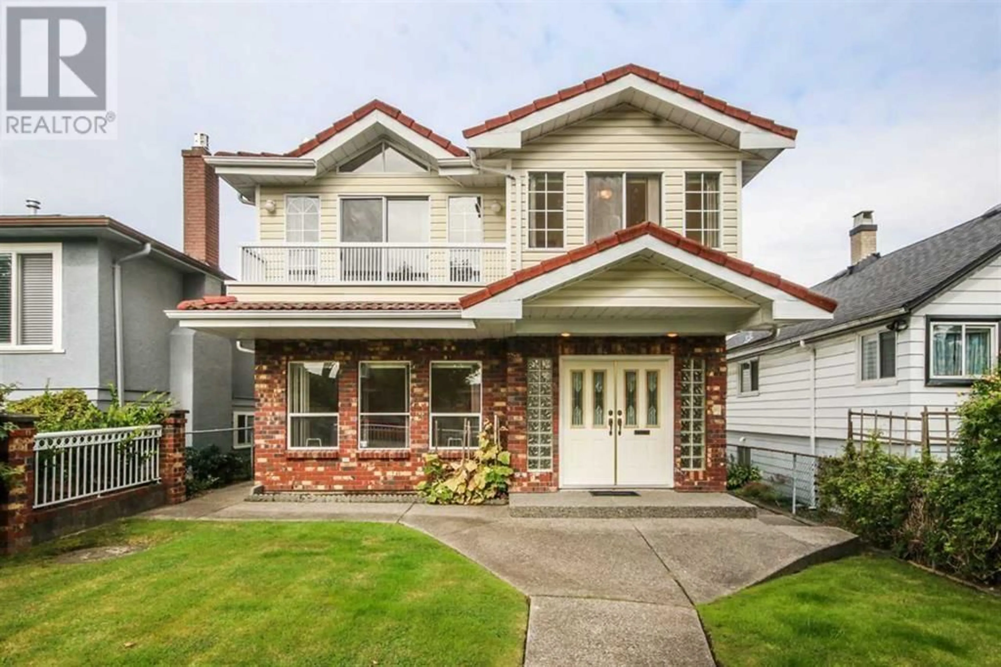 Home with brick exterior material, street for 4231 DUNDAS STREET, Burnaby British Columbia V5C1B2