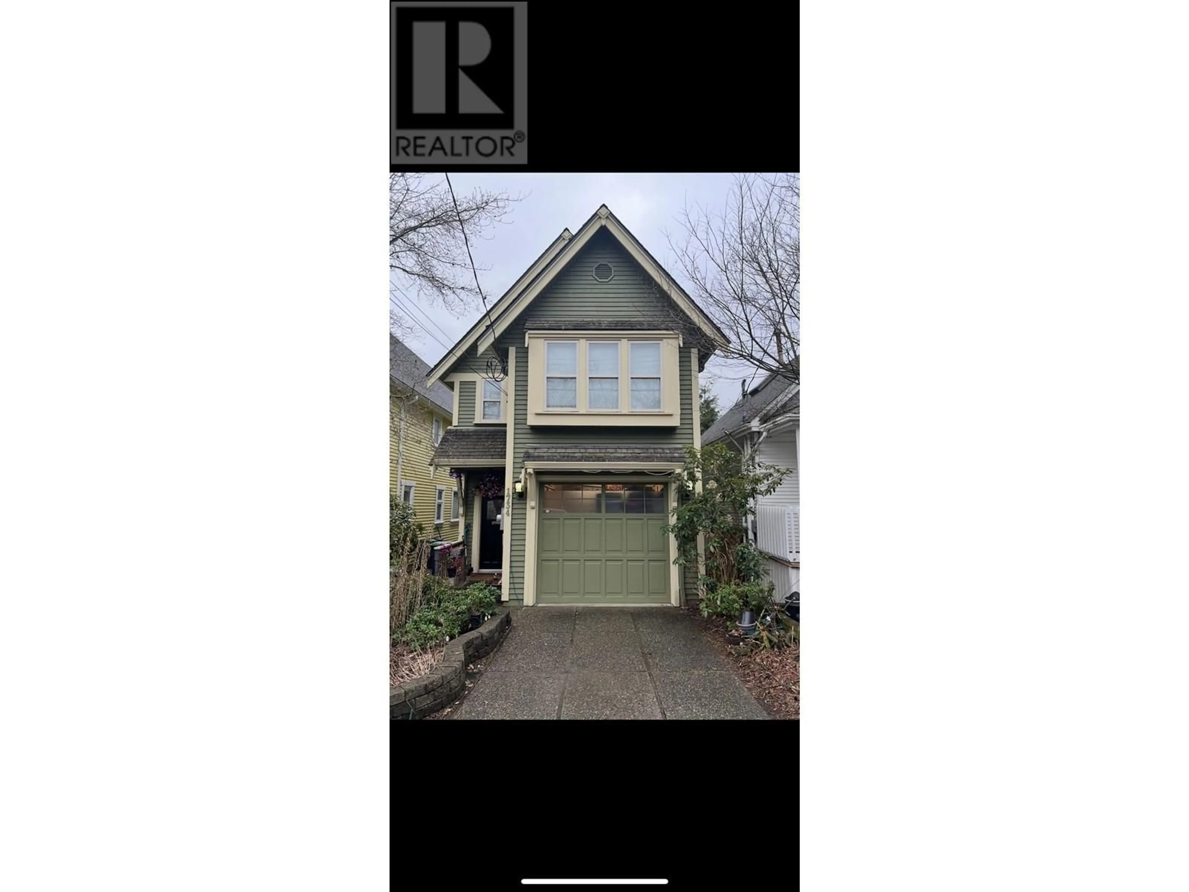 Unknown for 1734 4TH AVENUE, Vancouver British Columbia V5N1K1