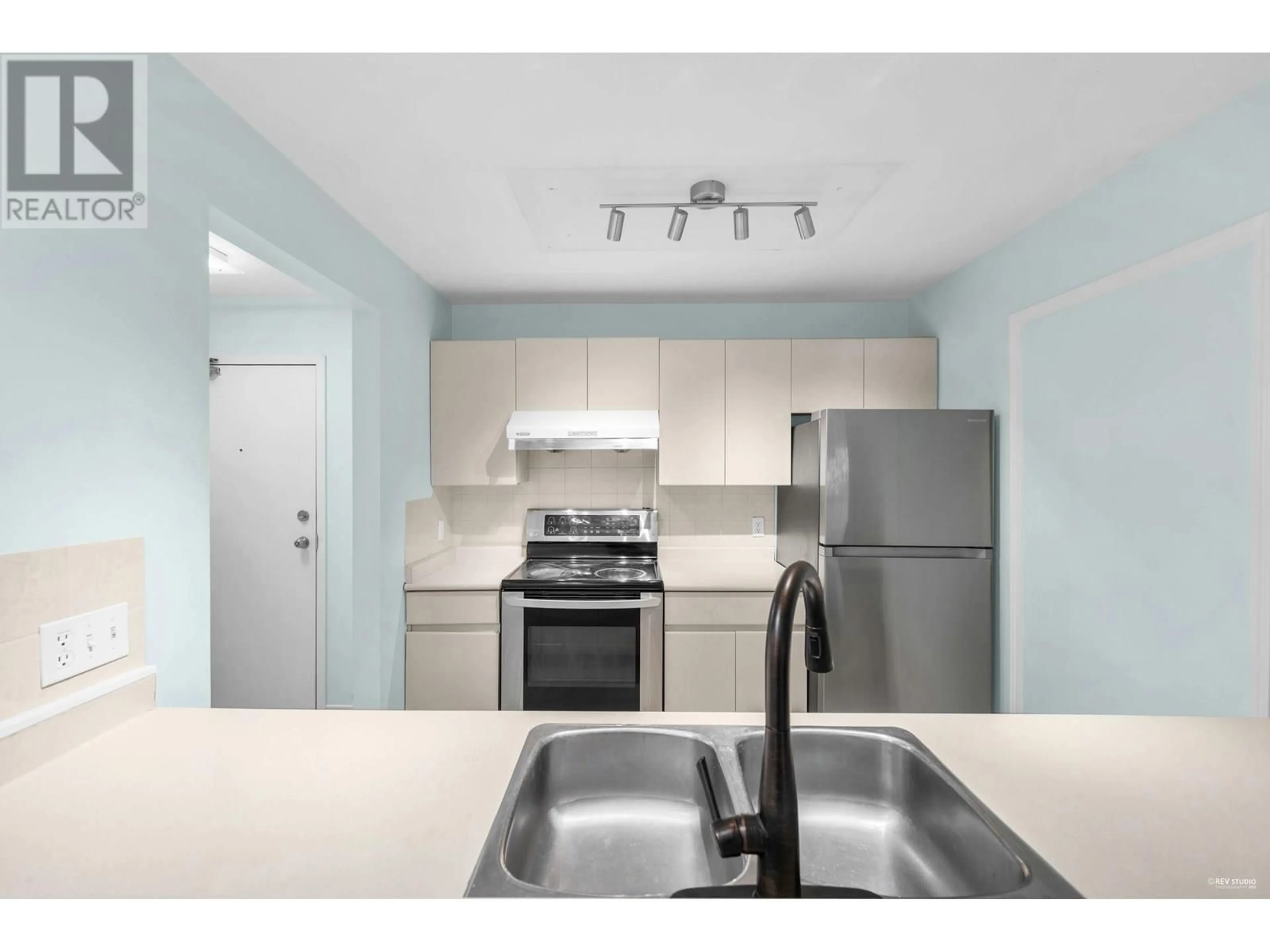 Standard kitchen, unknown for 217 - 7480 ST. ALBANS ROAD, Richmond British Columbia V6Y2K6