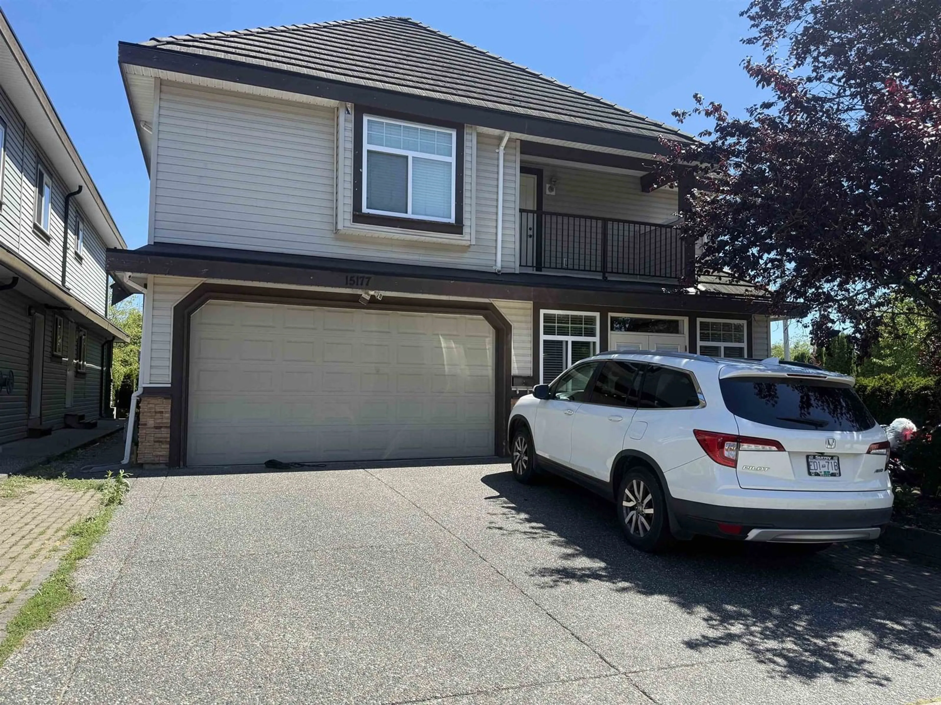 Home with vinyl exterior material, street for 15177 76, Surrey British Columbia V3S2H4