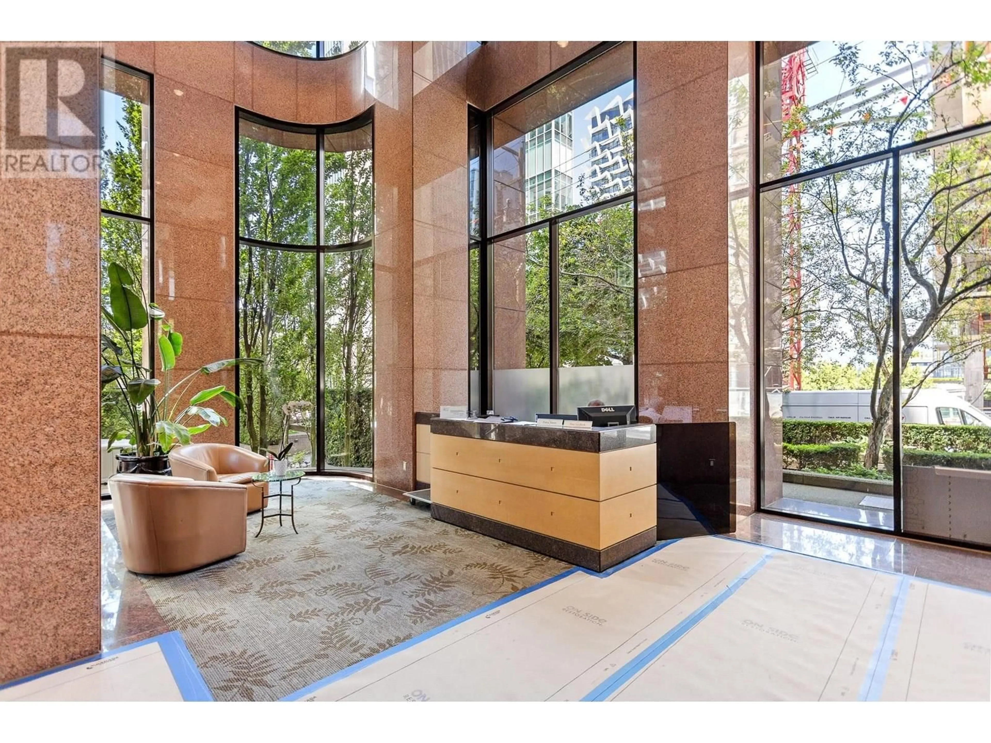 Indoor foyer for 15C - 1500 ALBERNI STREET, Vancouver British Columbia V6G3C9