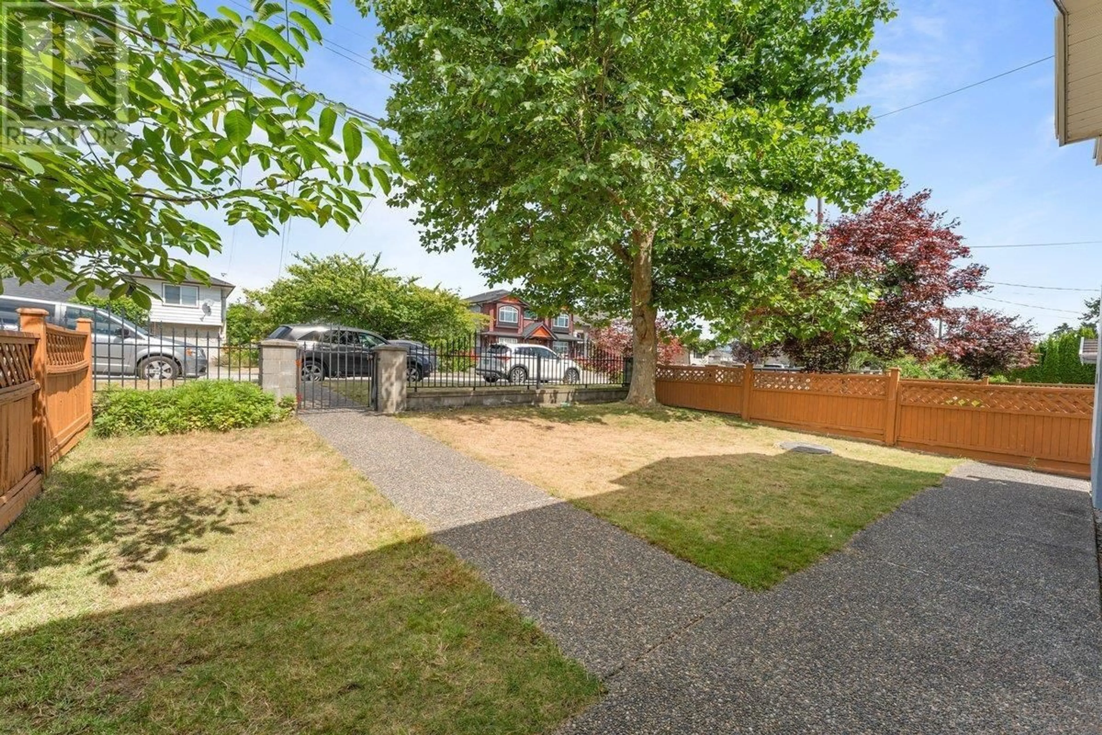 A pic from outside/outdoor area/front of a property/back of a property/a pic from drone, street for 7770 16TH AVENUE, Burnaby British Columbia V3N1P9