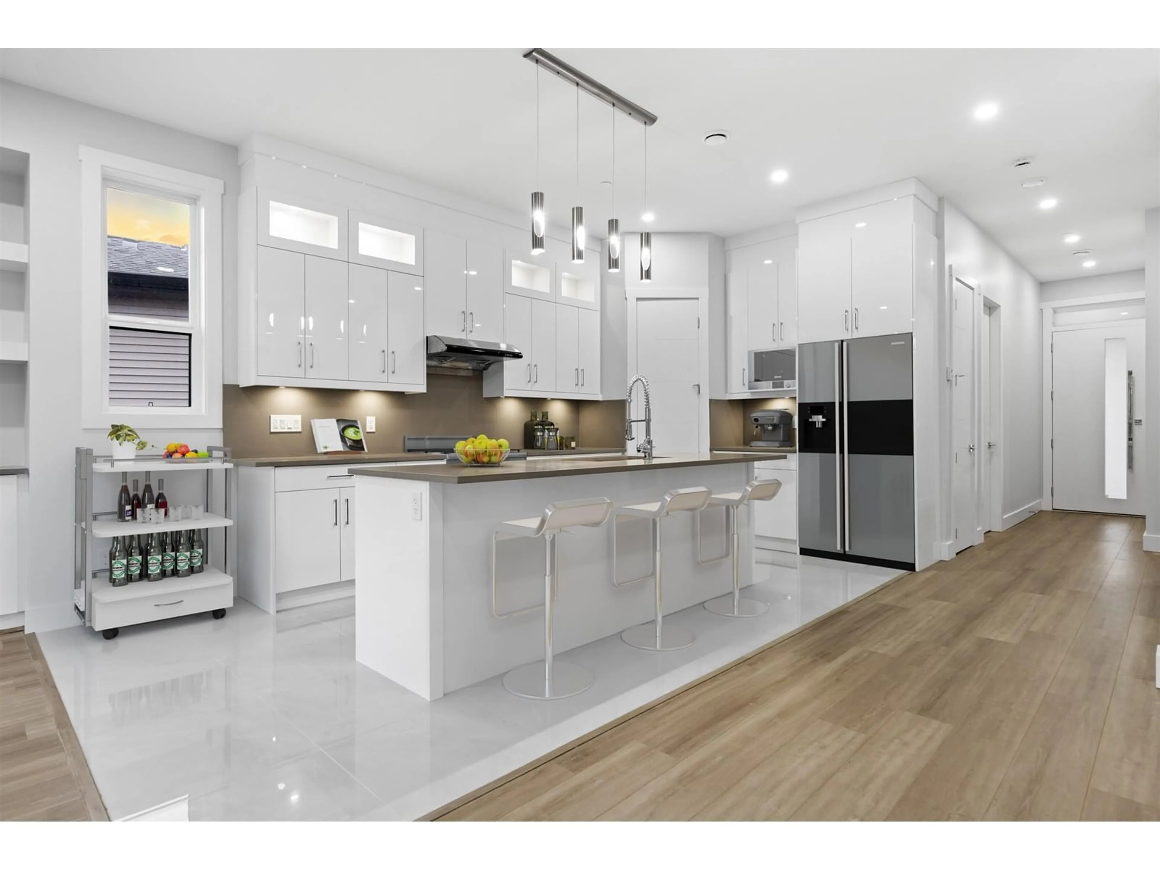 Open concept kitchen, ceramic/tile floor for 33941 PRENTIS, Mission British Columbia V2V0G5