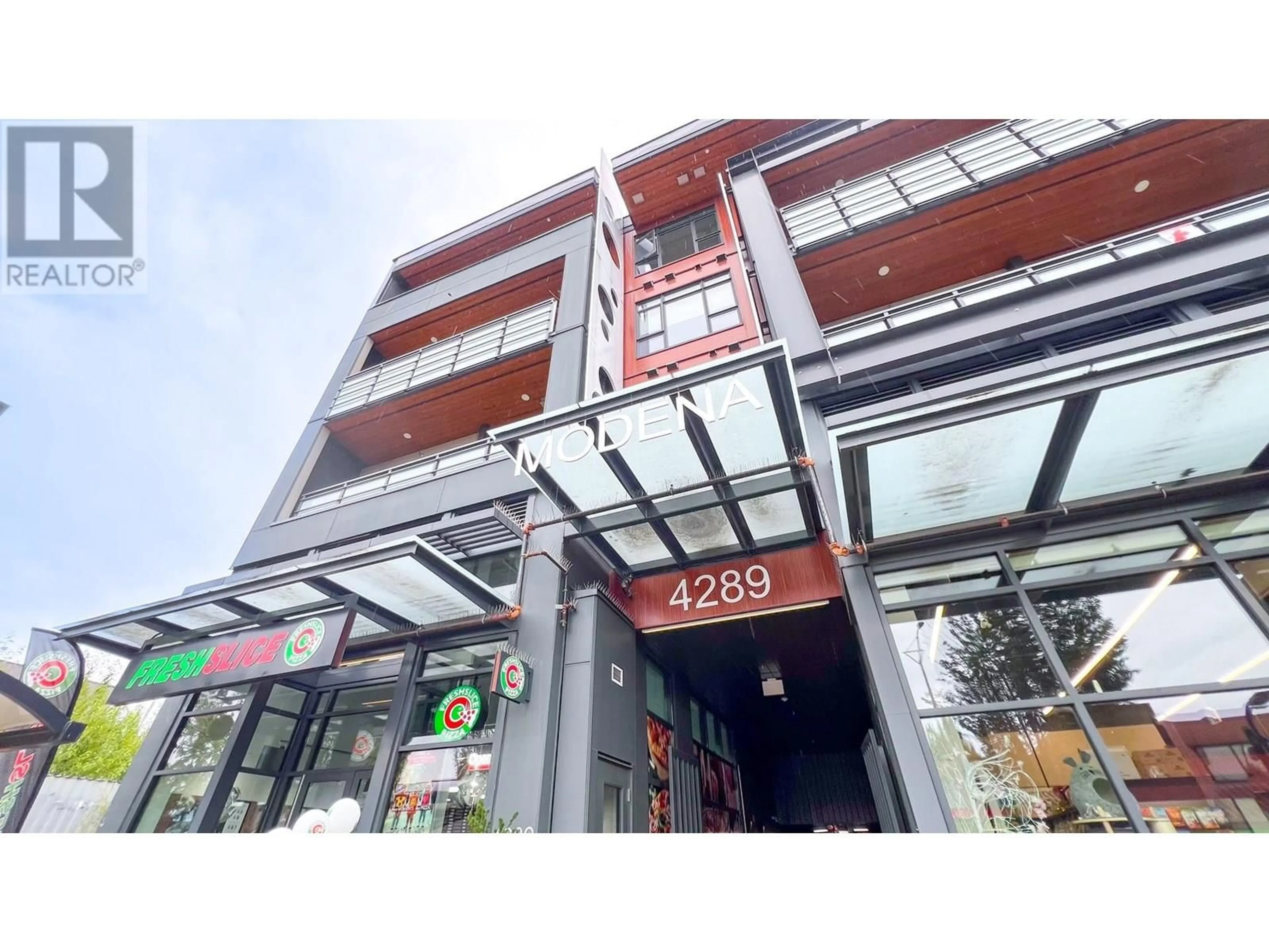 Indoor foyer for 503 - 4289 HASTINGS STREET, Burnaby British Columbia V5C0K9