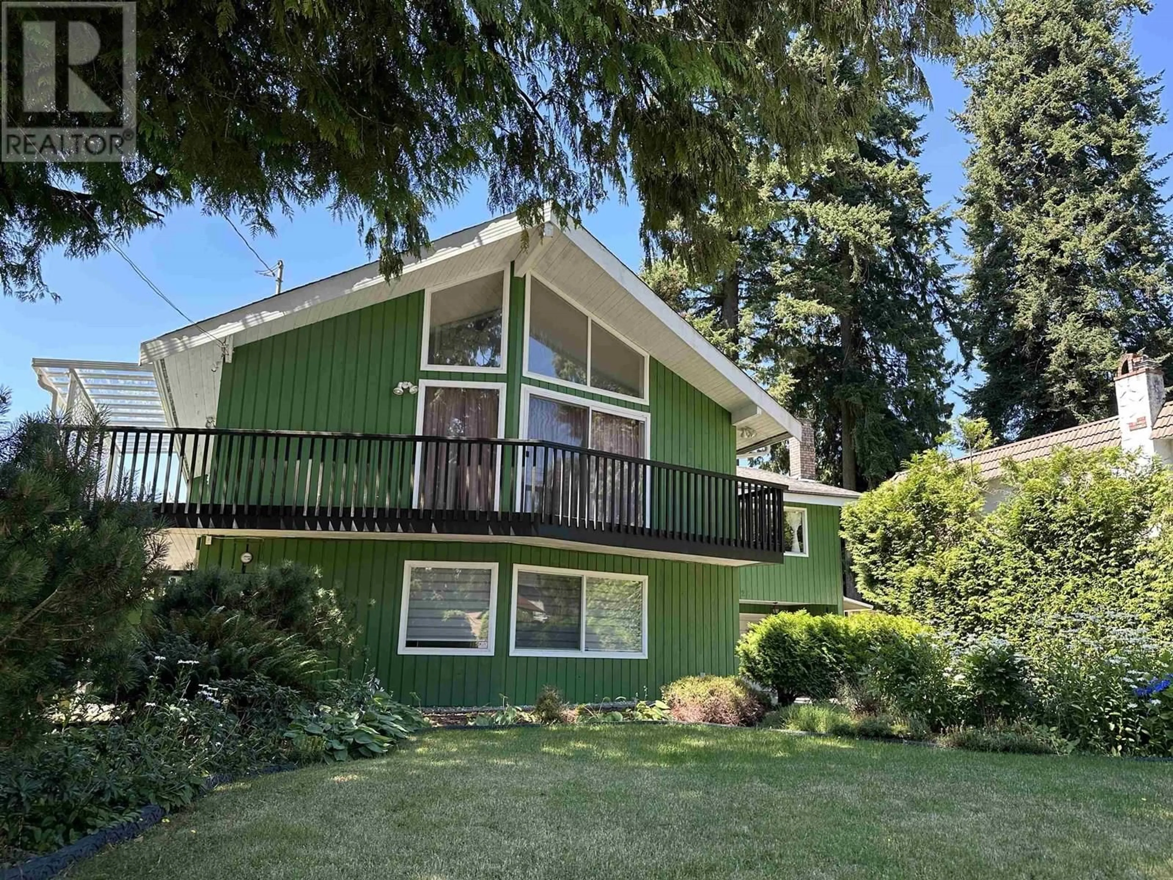 Home with vinyl exterior material, mountain view for 528 ASCOT STREET, Coquitlam British Columbia V3J6H6