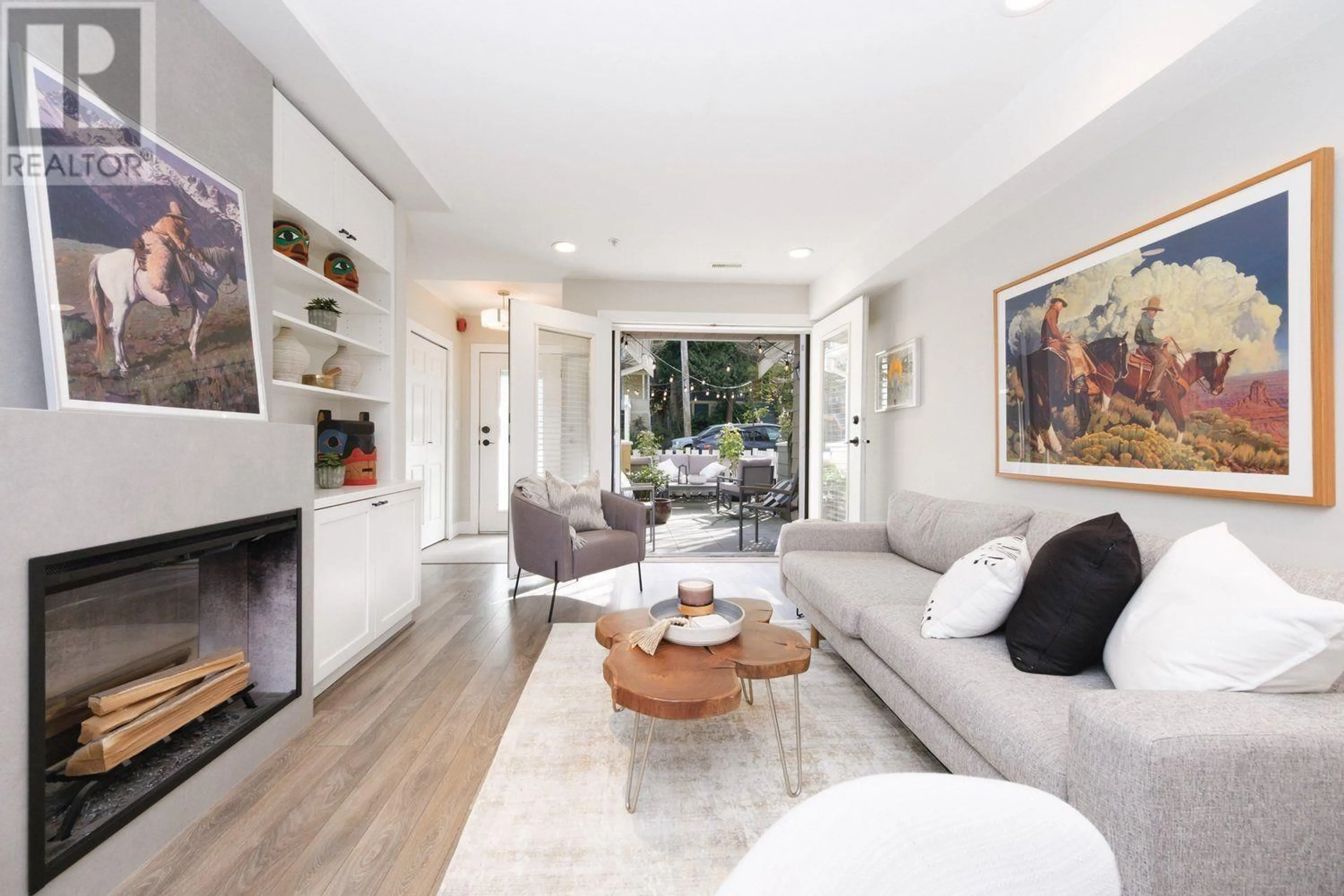 Living room with furniture, unknown for 1635 MCLEAN DRIVE, Vancouver British Columbia V5L5E3