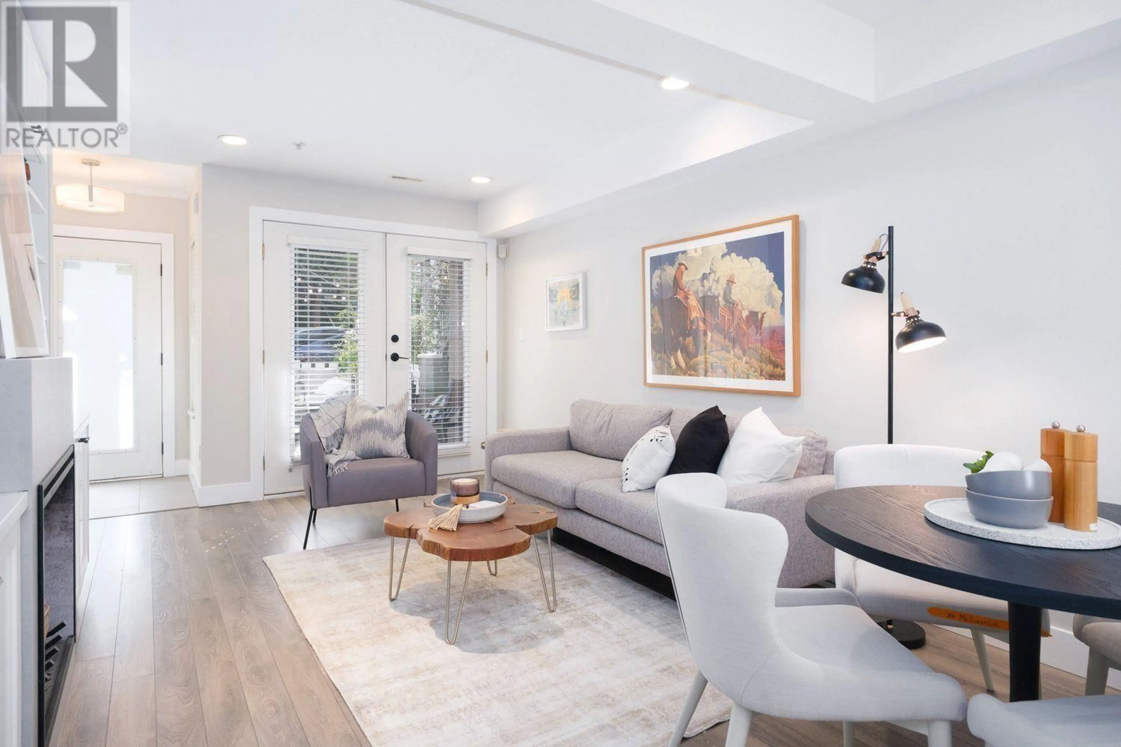 Living room with furniture, unknown for 1635 MCLEAN DRIVE, Vancouver British Columbia V5L5E3