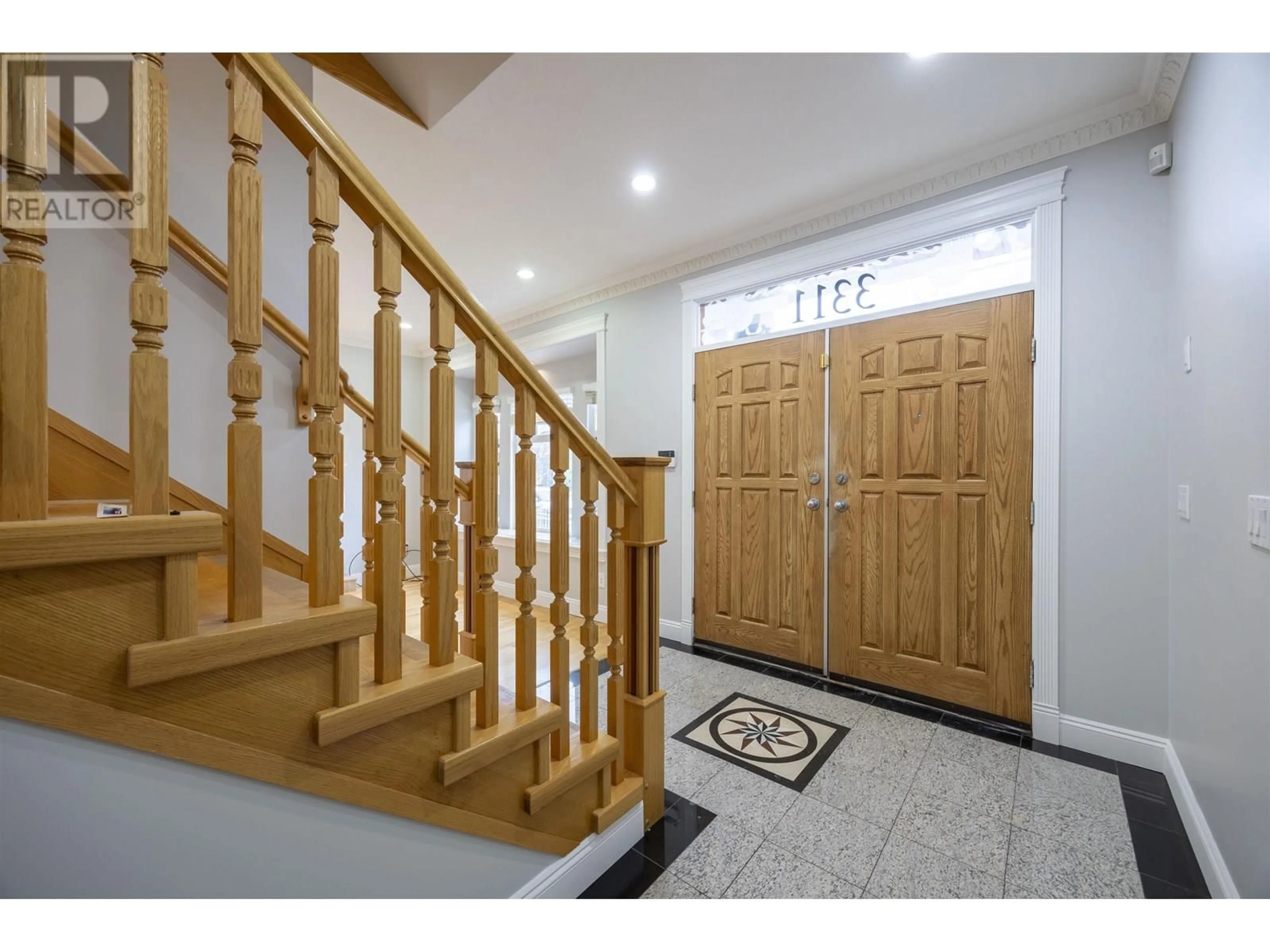 Indoor foyer for 3311 44TH AVENUE, Vancouver British Columbia V5R3B3