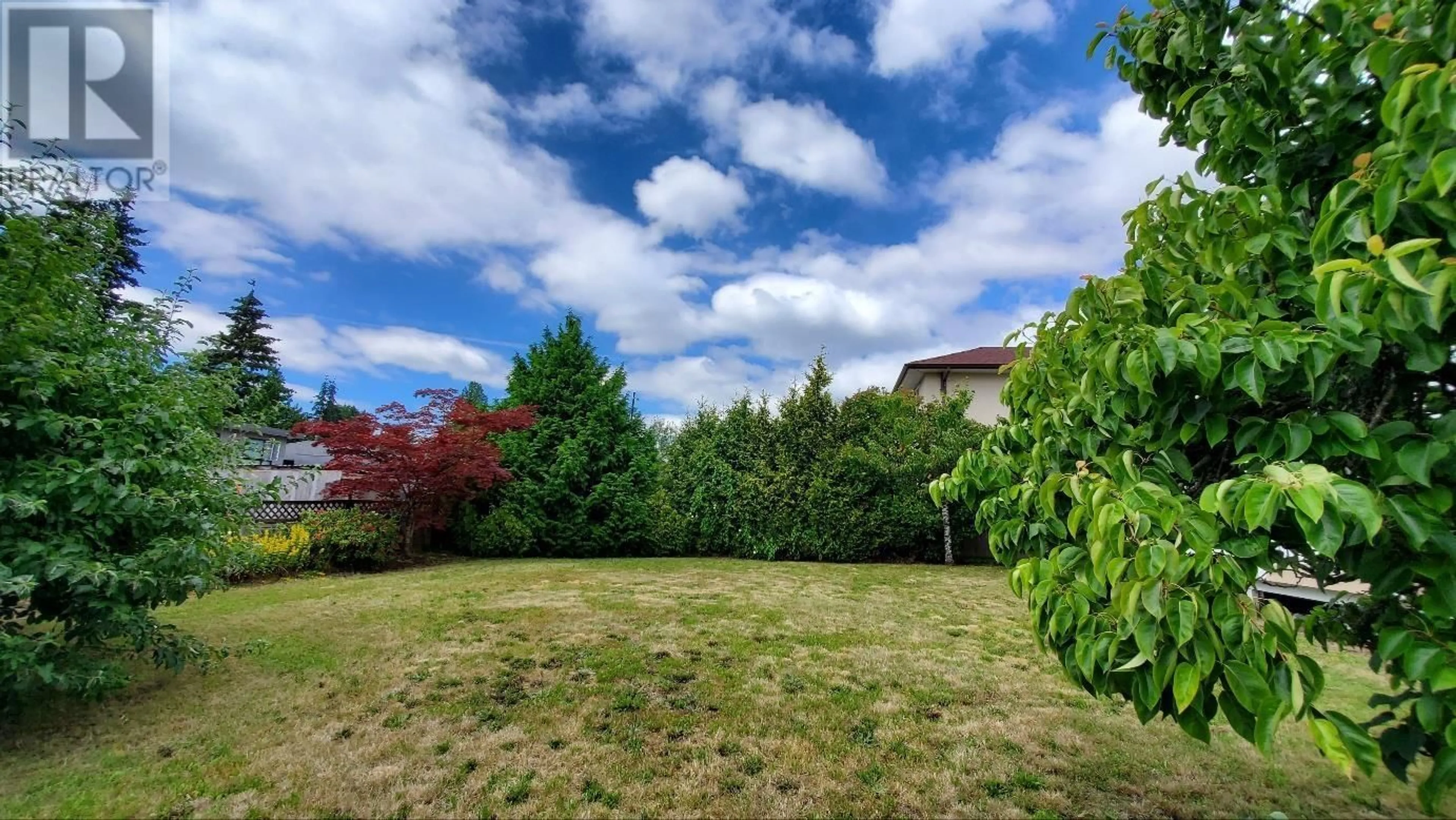 A pic from outside/outdoor area/front of a property/back of a property/a pic from drone, forest/trees view for 6250 CLINTON STREET, Burnaby British Columbia V5J2M7