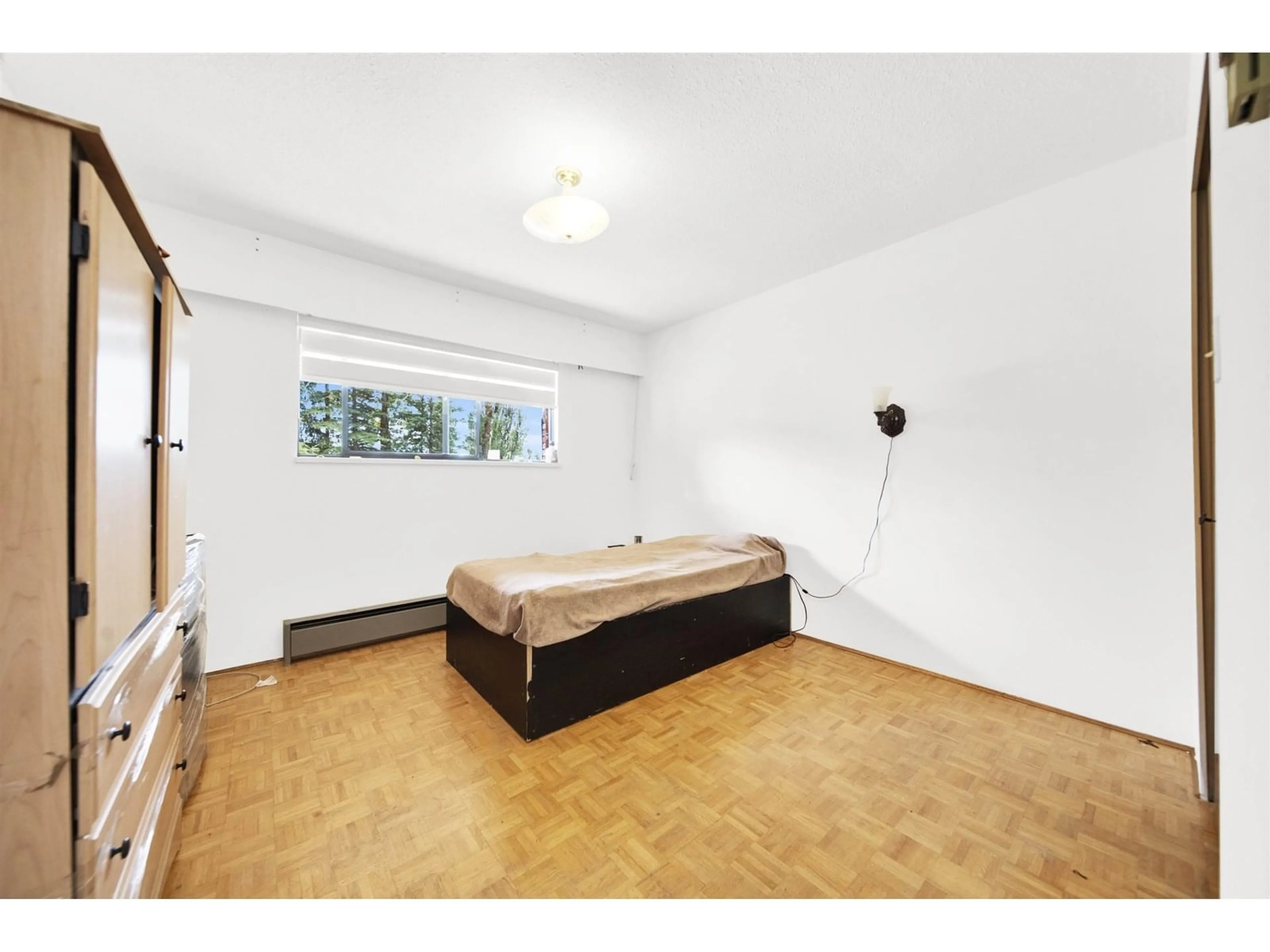 Bedroom with bed, unknown for 16951 94A, Surrey British Columbia V4N6H2