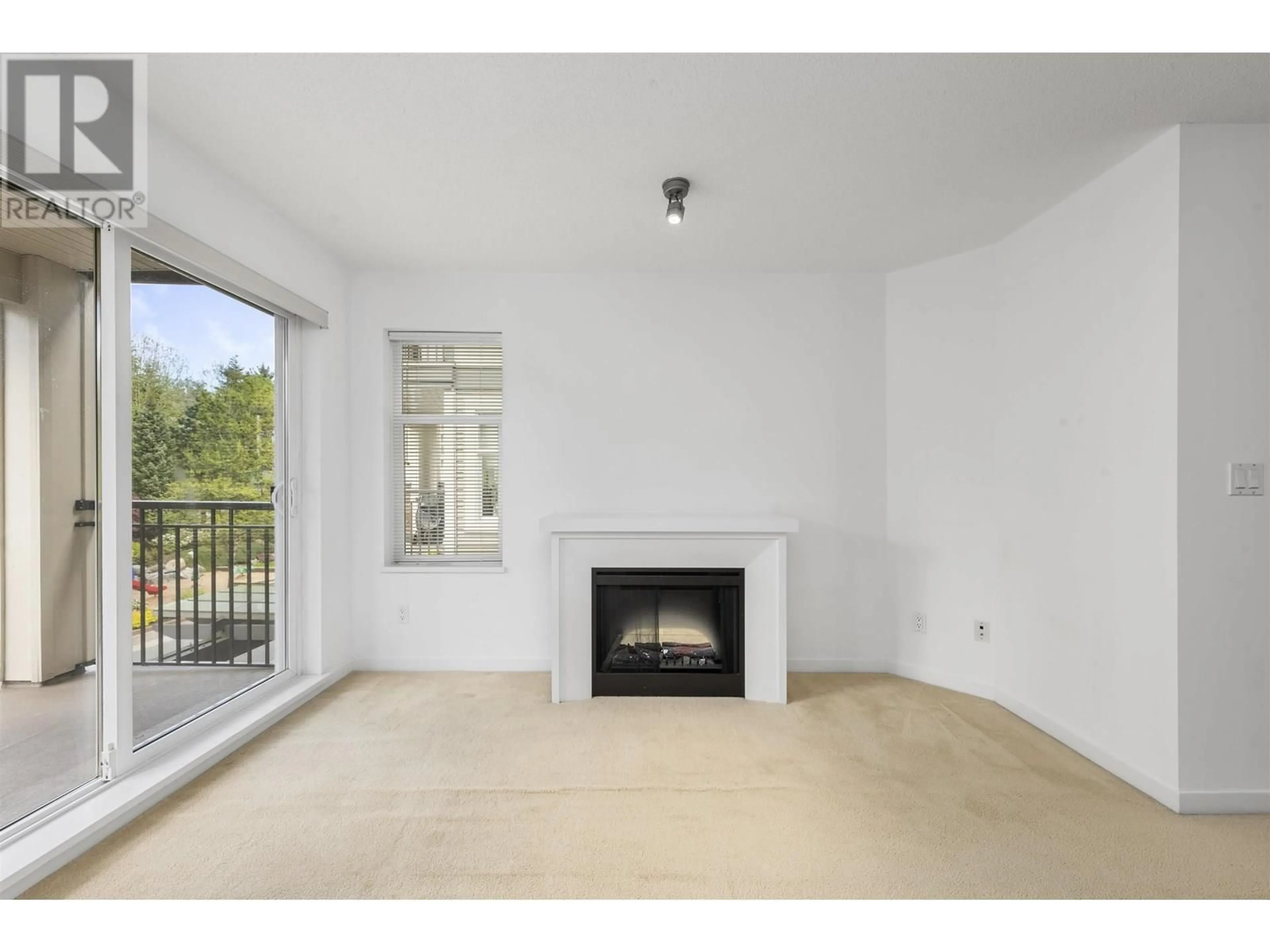 A pic of a room for 309 - 4768 BRENTWOOD DRIVE, Burnaby British Columbia V5C0C7