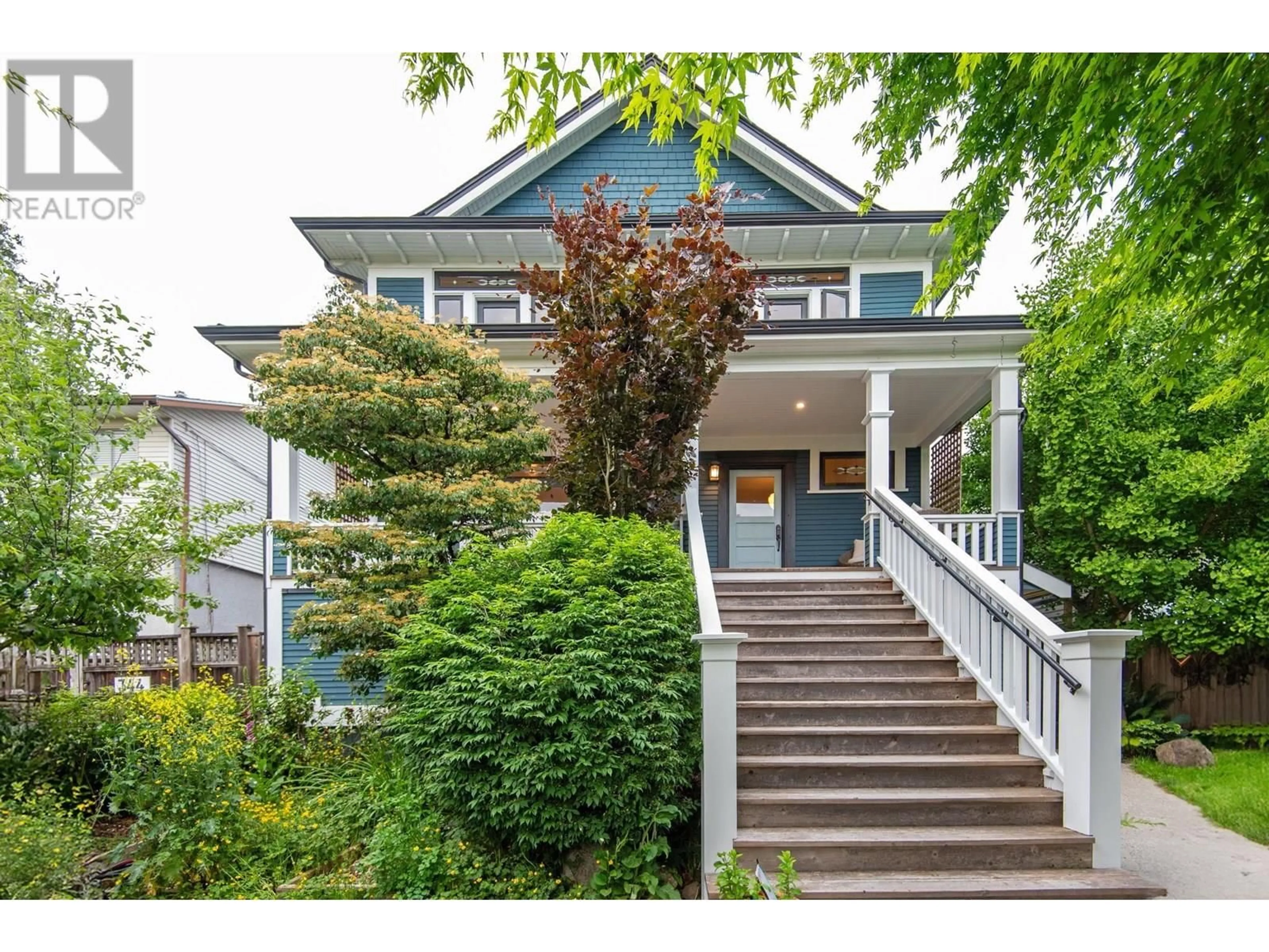 Unknown for 346 5TH STREET, North Vancouver British Columbia V7L1L9