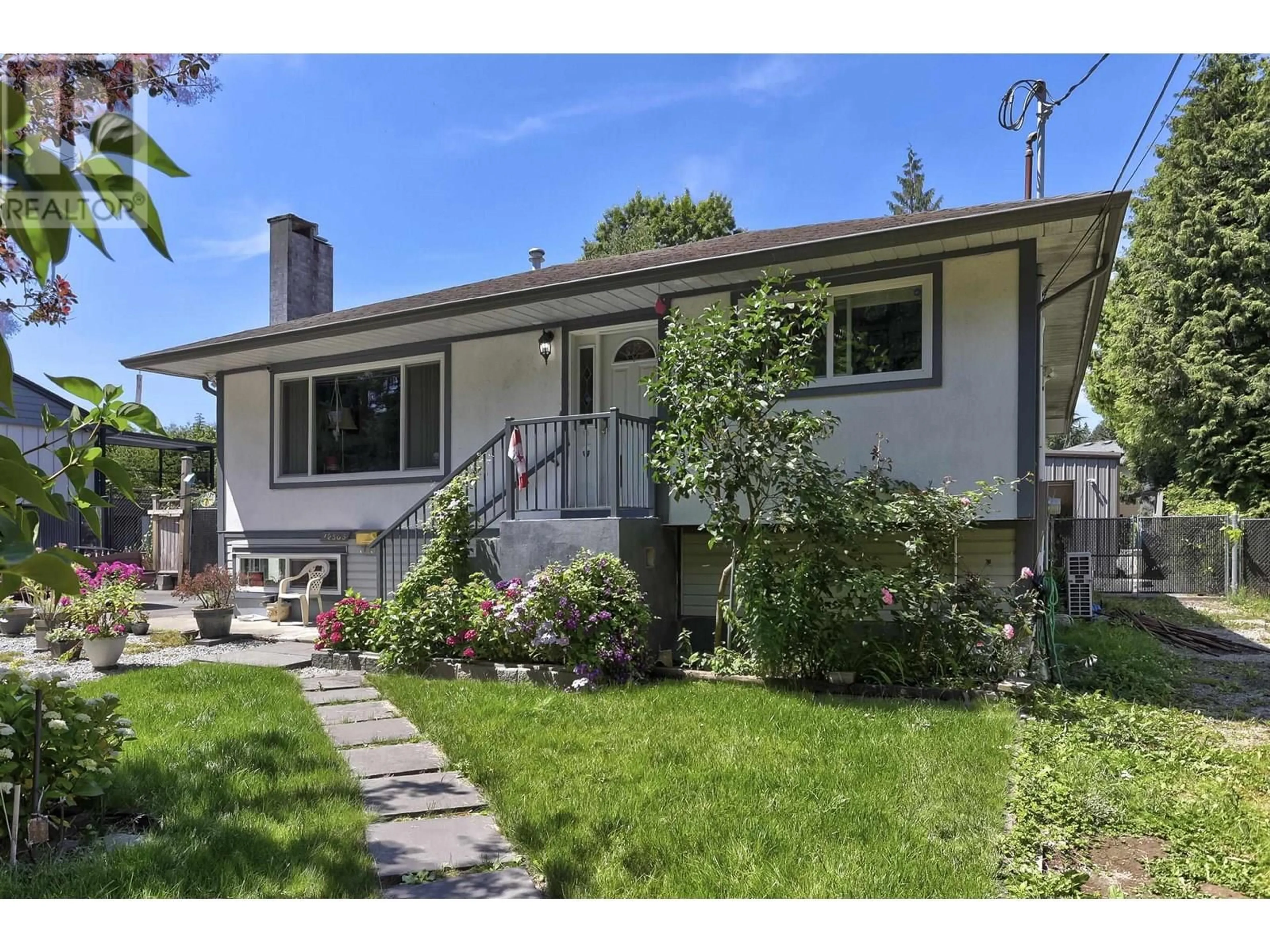 Home with vinyl exterior material, street for 12505 208 STREET, Maple Ridge British Columbia V2X4X1