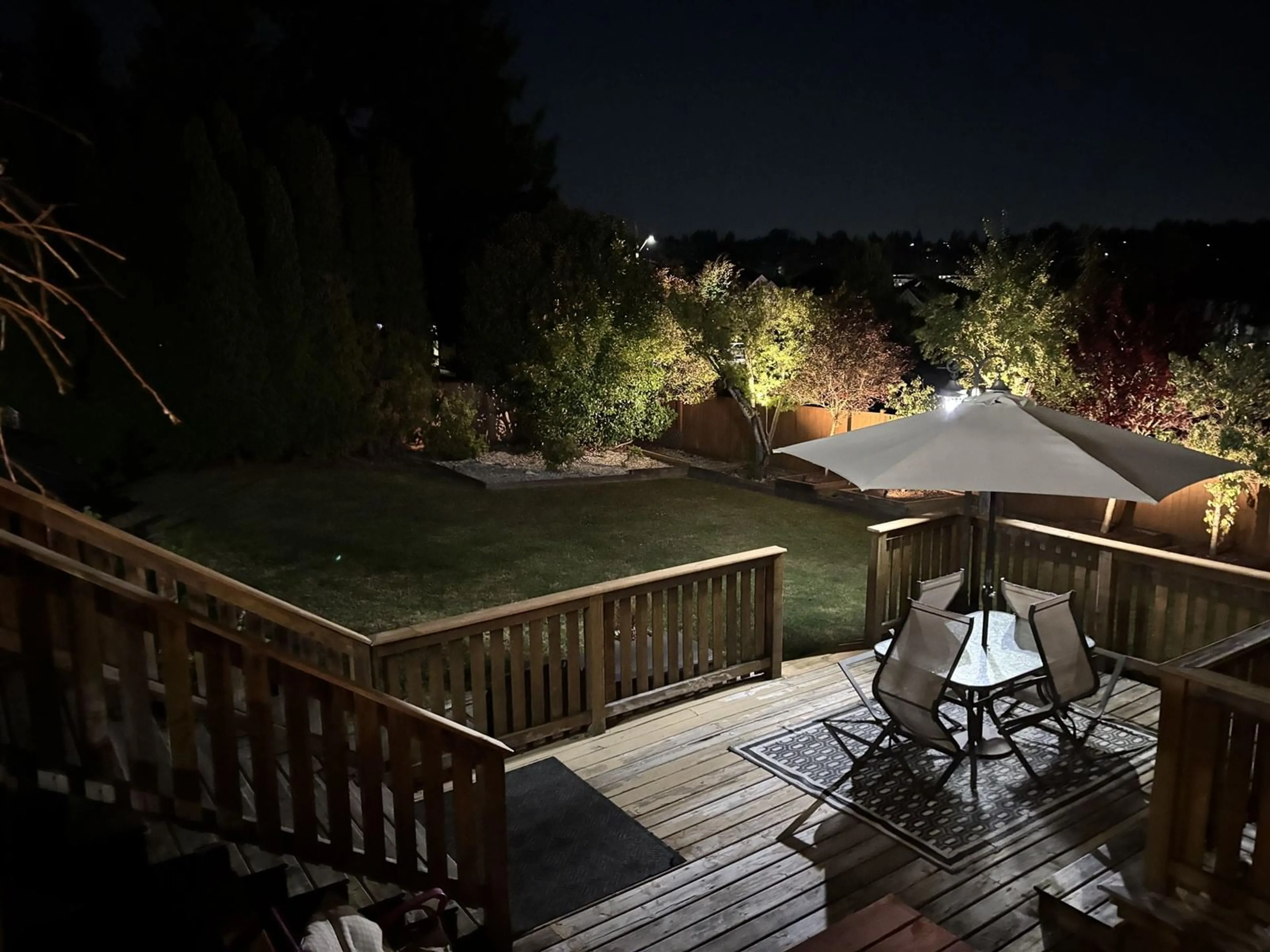 A pic from outside/outdoor area/front of a property/back of a property/a pic from drone, water/lake/river/ocean view for 7588 150A, Surrey British Columbia V3S6P2