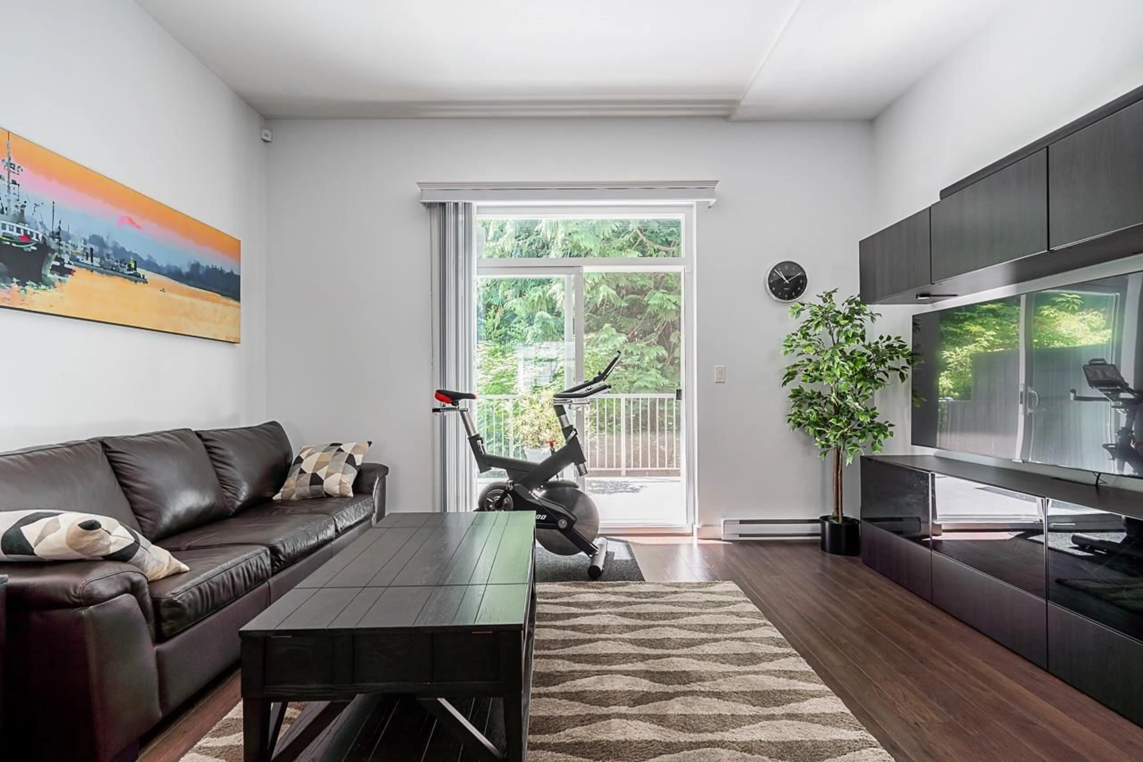 Living room with furniture, wood/laminate floor for 7 - 253 171, Surrey British Columbia V3Z9P4