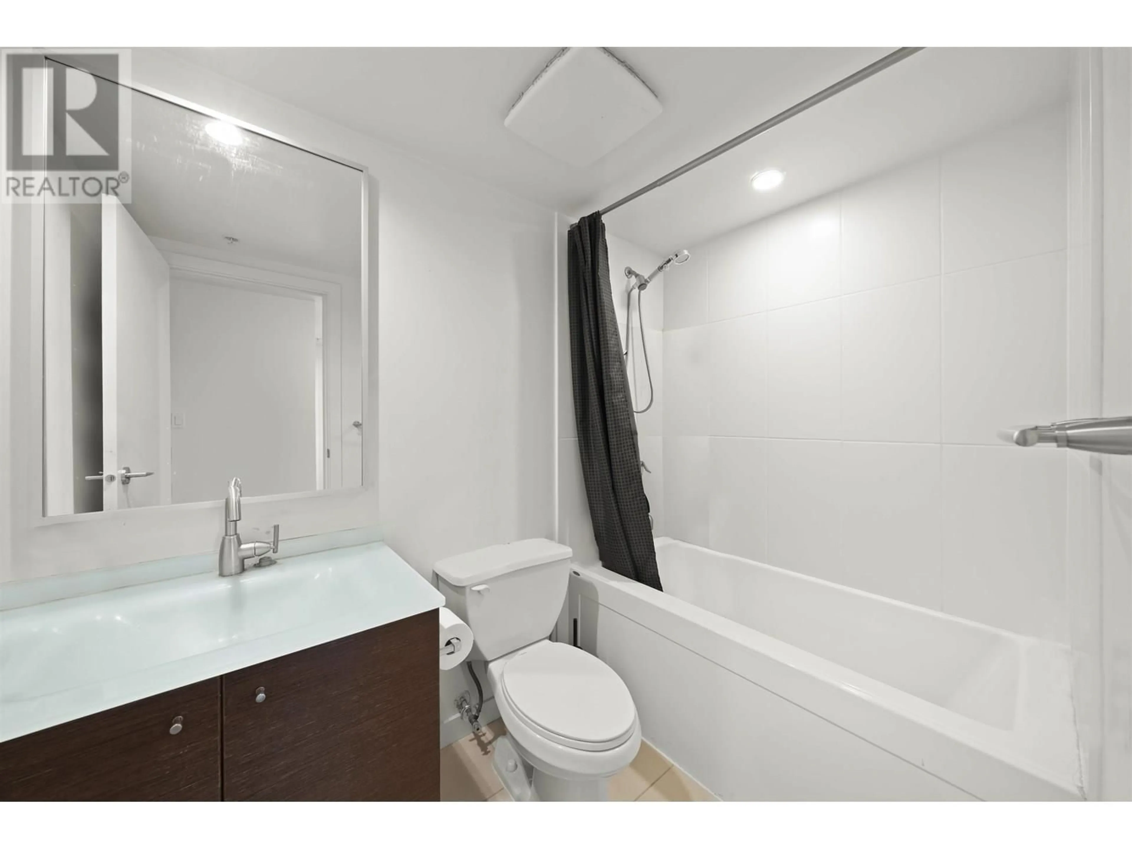 Standard bathroom, unknown for 601 - 7371 WESTMINSTER HIGHWAY, Richmond British Columbia V6X0B4