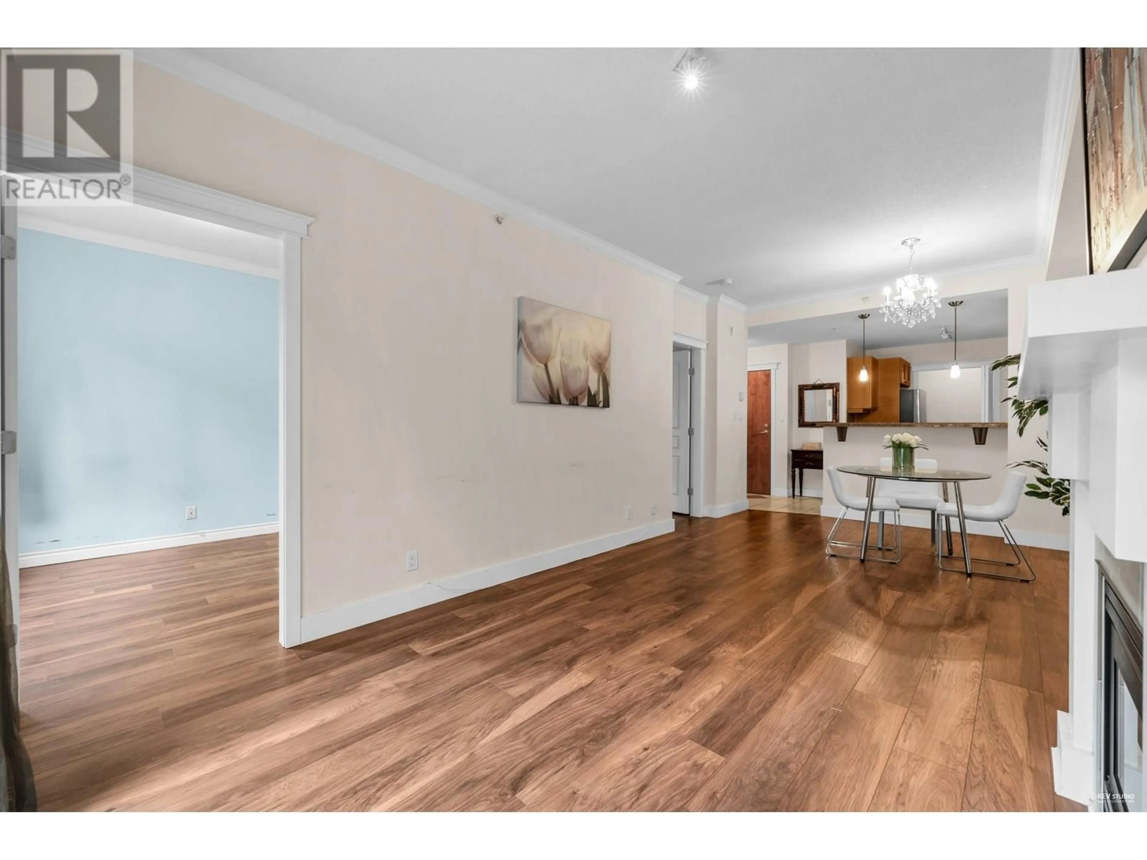 A pic of a room for 304 - 5790 EAST BOULEVARD, Vancouver British Columbia V6M4M4