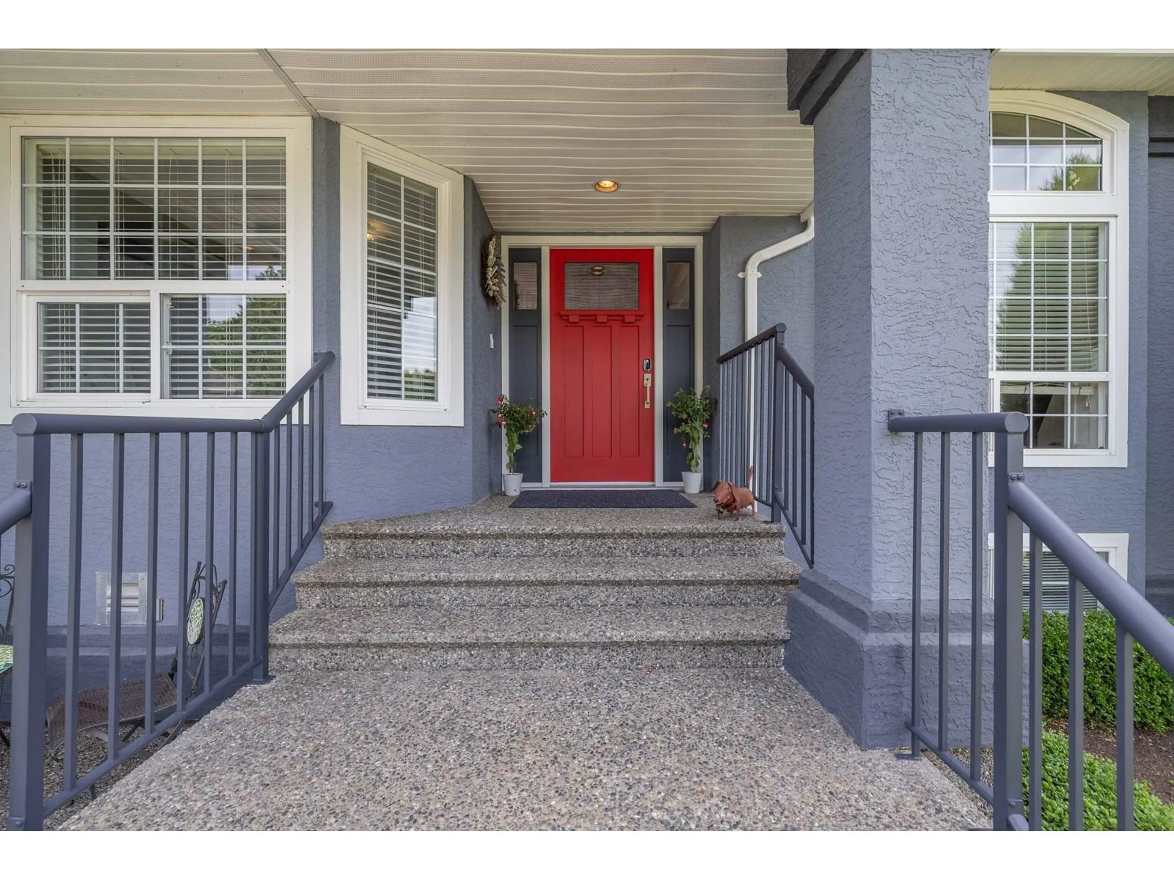 Indoor entryway for 3695 COBBLESTONE, Abbotsford British Columbia V2S7J8