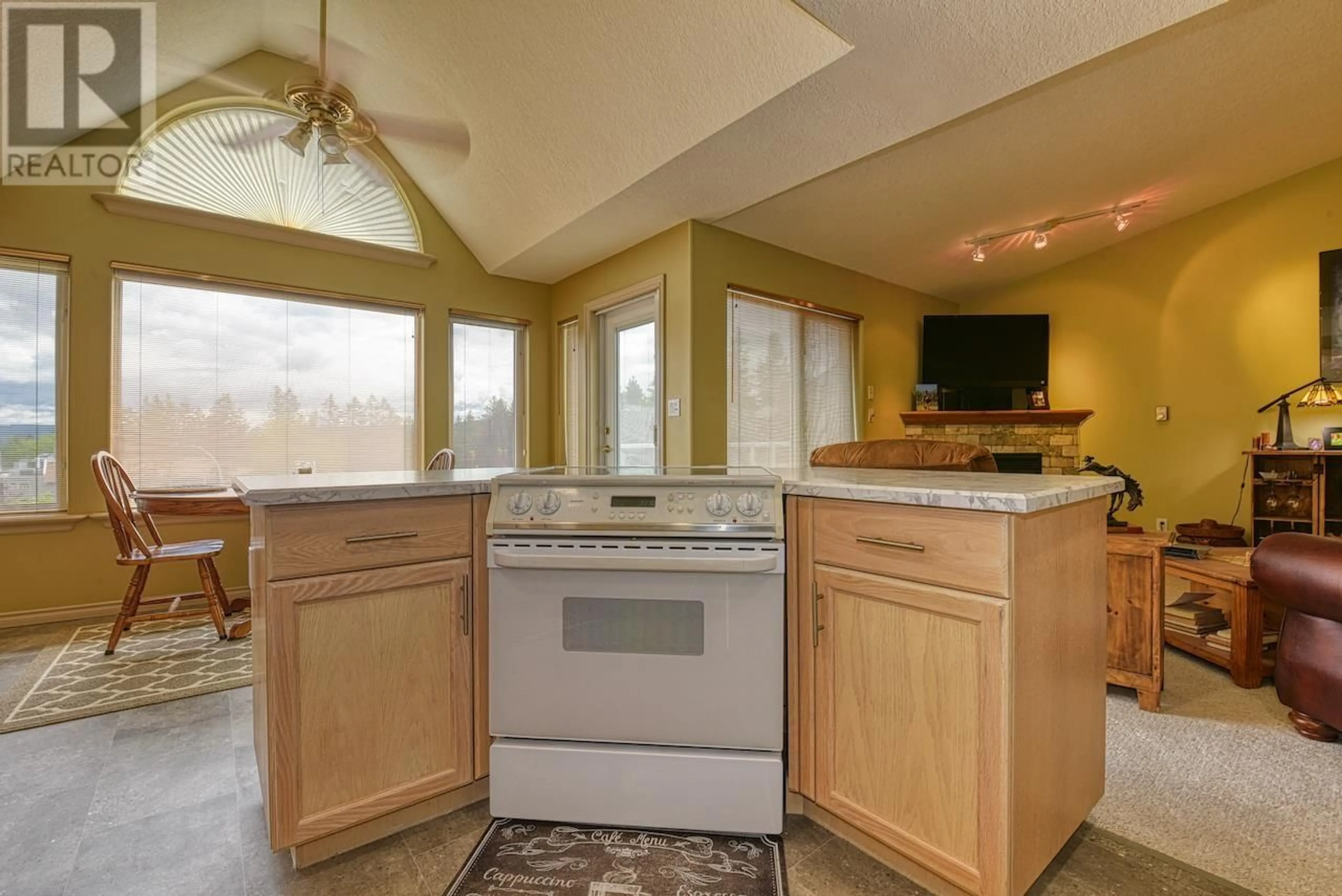 Open concept kitchen, ceramic/tile floor for 3 - 11 EAGLE CRESCENT, Williams Lake British Columbia V2G4R6