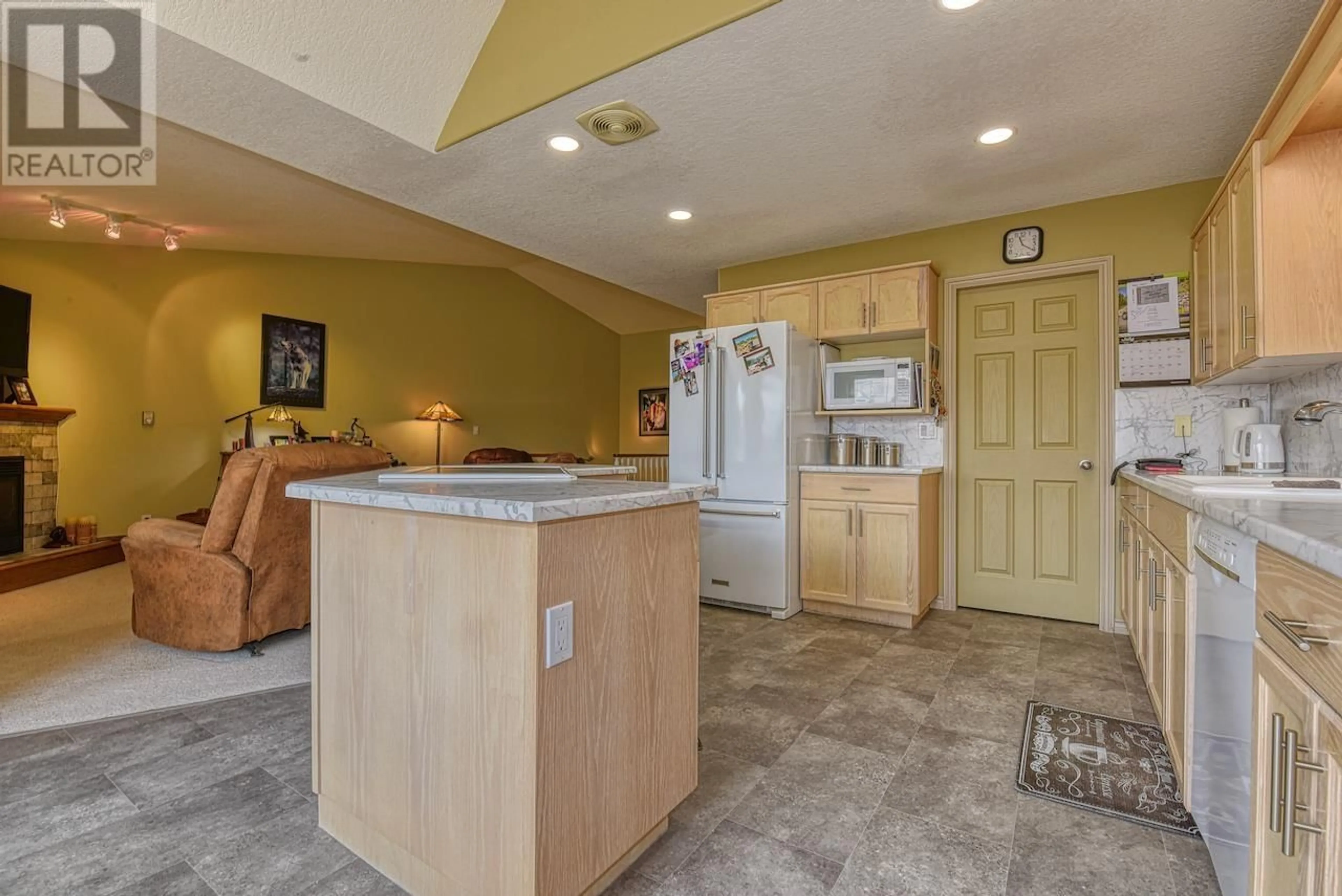 Unknown for 3 - 11 EAGLE CRESCENT, Williams Lake British Columbia V2G4R6