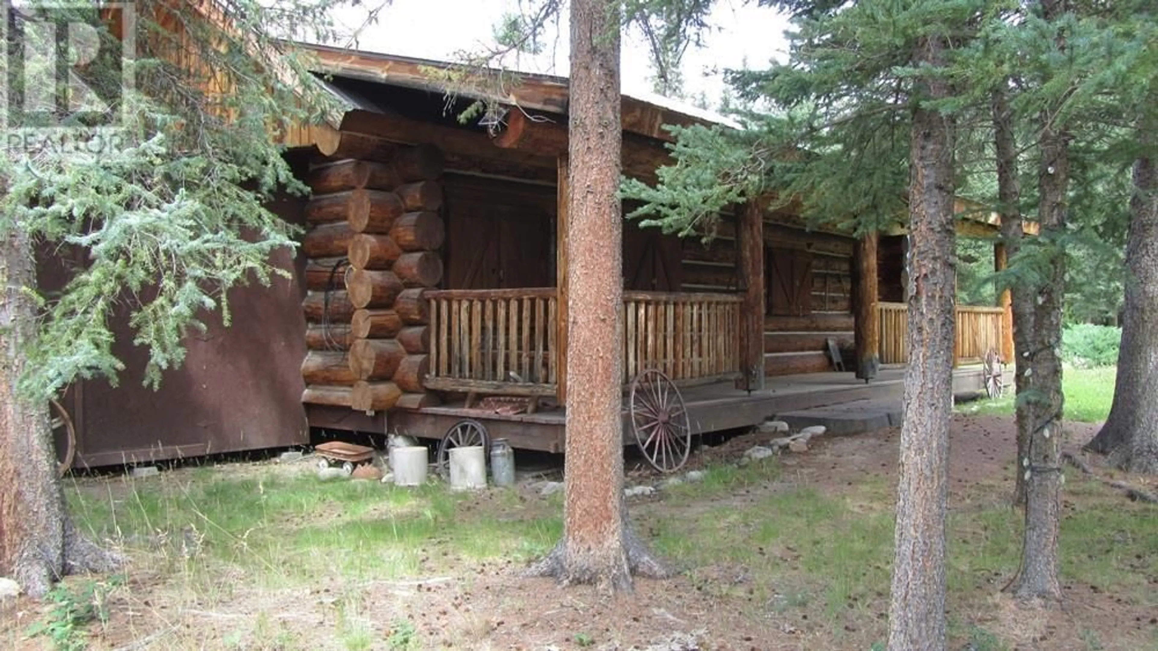 Patio, unknown for 1500 HUTCHISON ROAD, 70 Mile House British Columbia V5C3E4