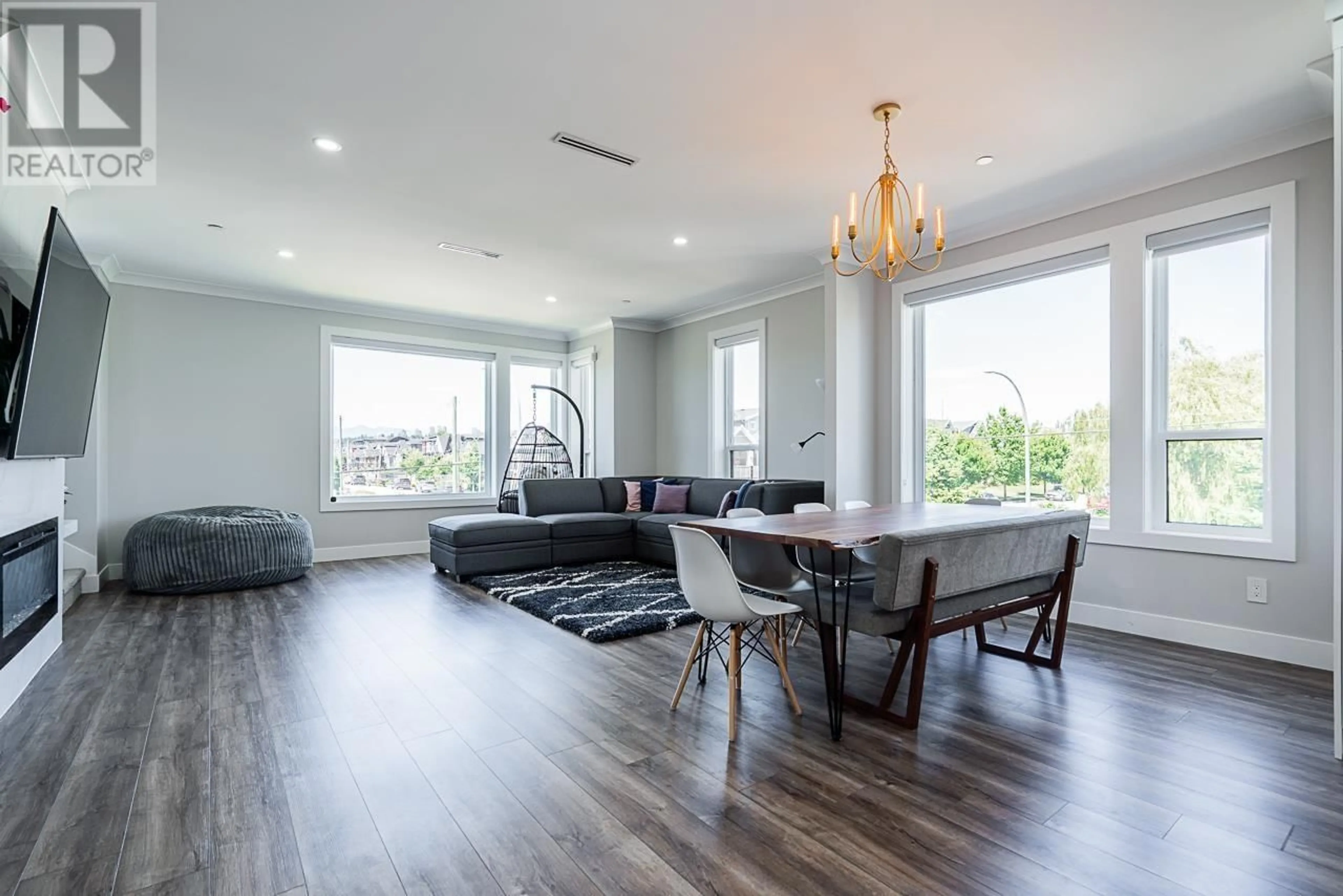 Unknown for 1100 SALTER STREET, New Westminster British Columbia V3M0M4