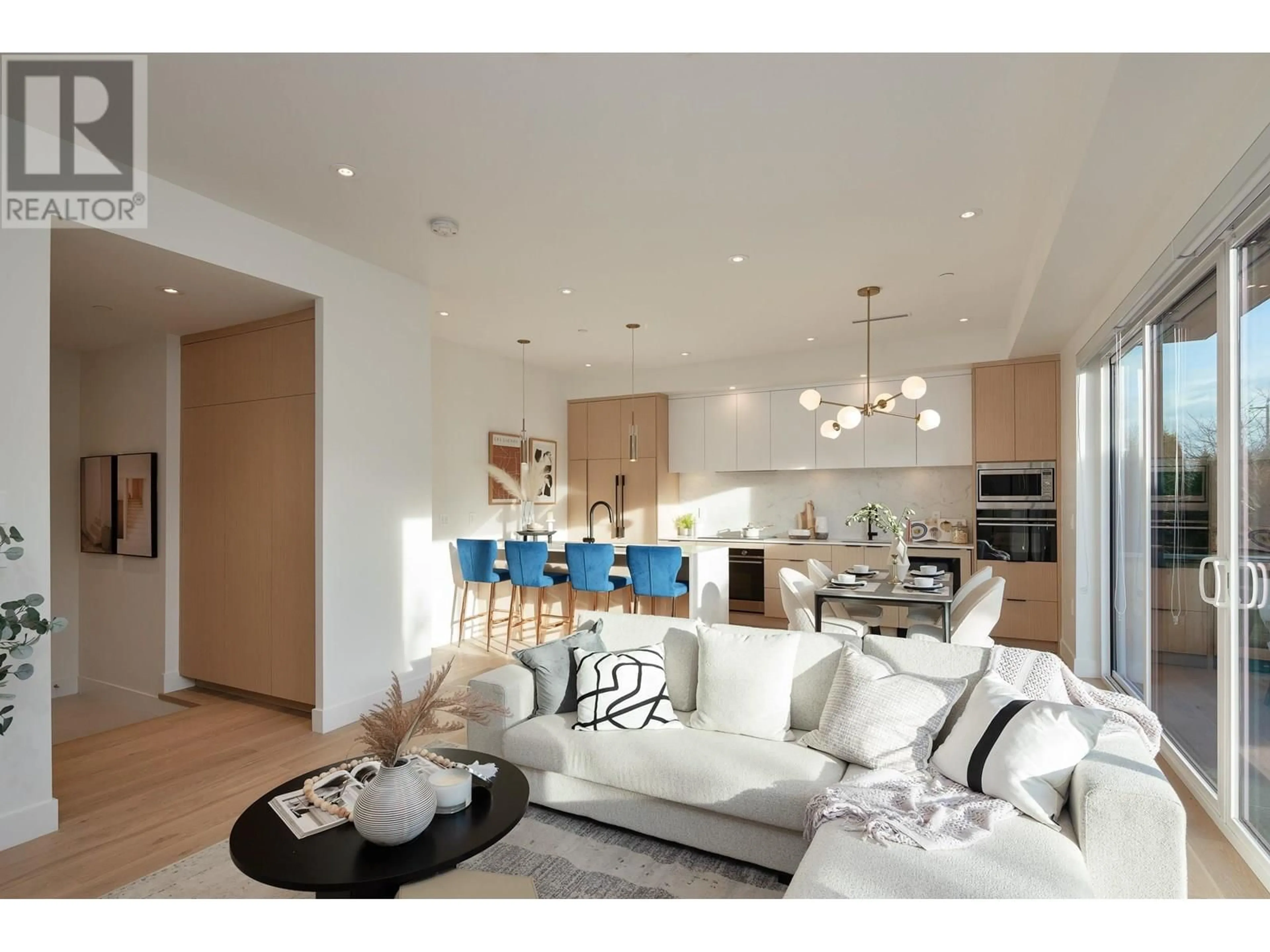 Open concept kitchen, unknown for 32 37TH AVENUE, Vancouver British Columbia V5W1E2