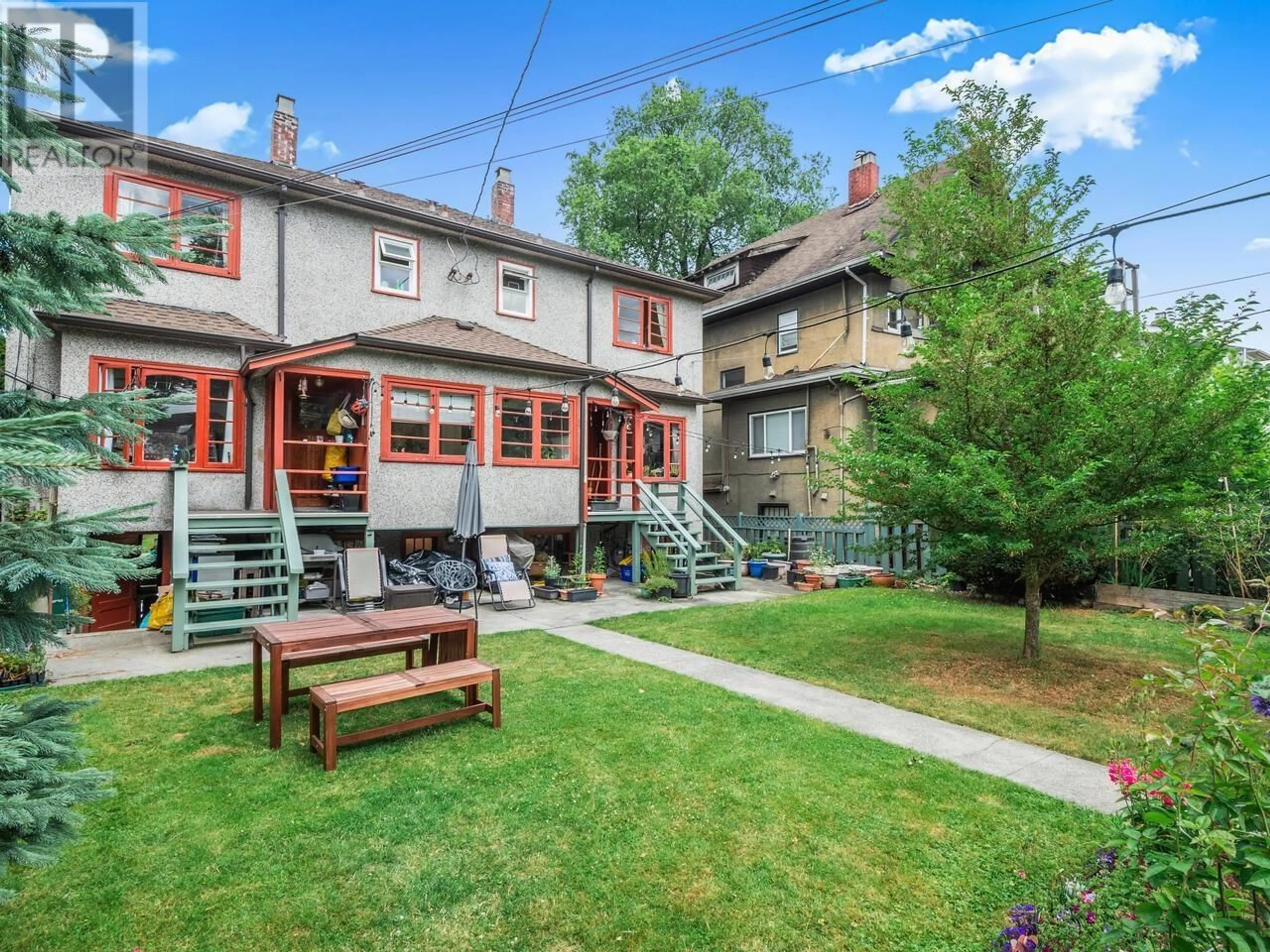 Patio, street for 1958 12TH AVENUE, Vancouver British Columbia V6J2E9