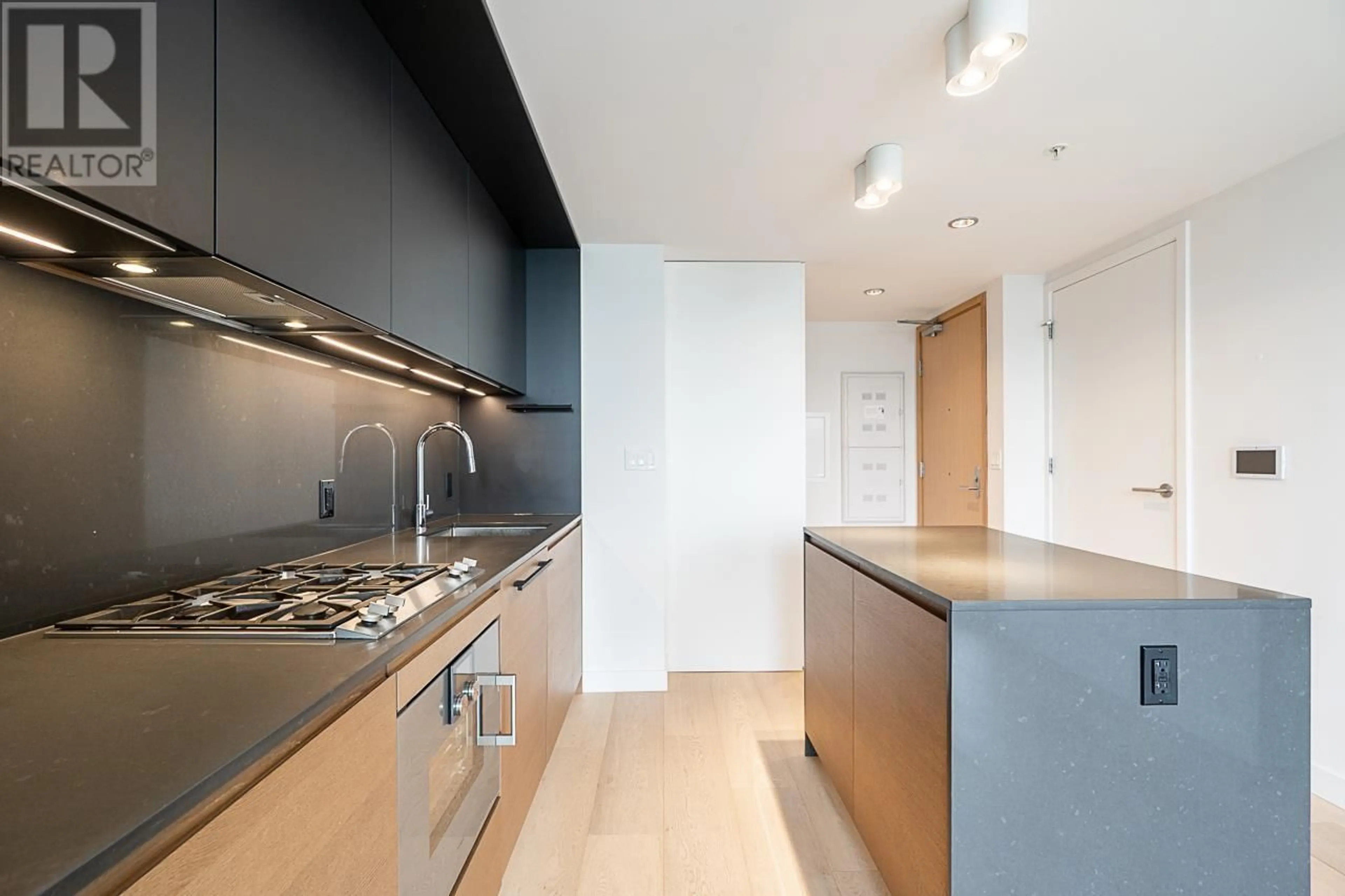 Standard kitchen, wood/laminate floor for 2102 - 1289 HORNBY STREET, Vancouver British Columbia V6Z0G7