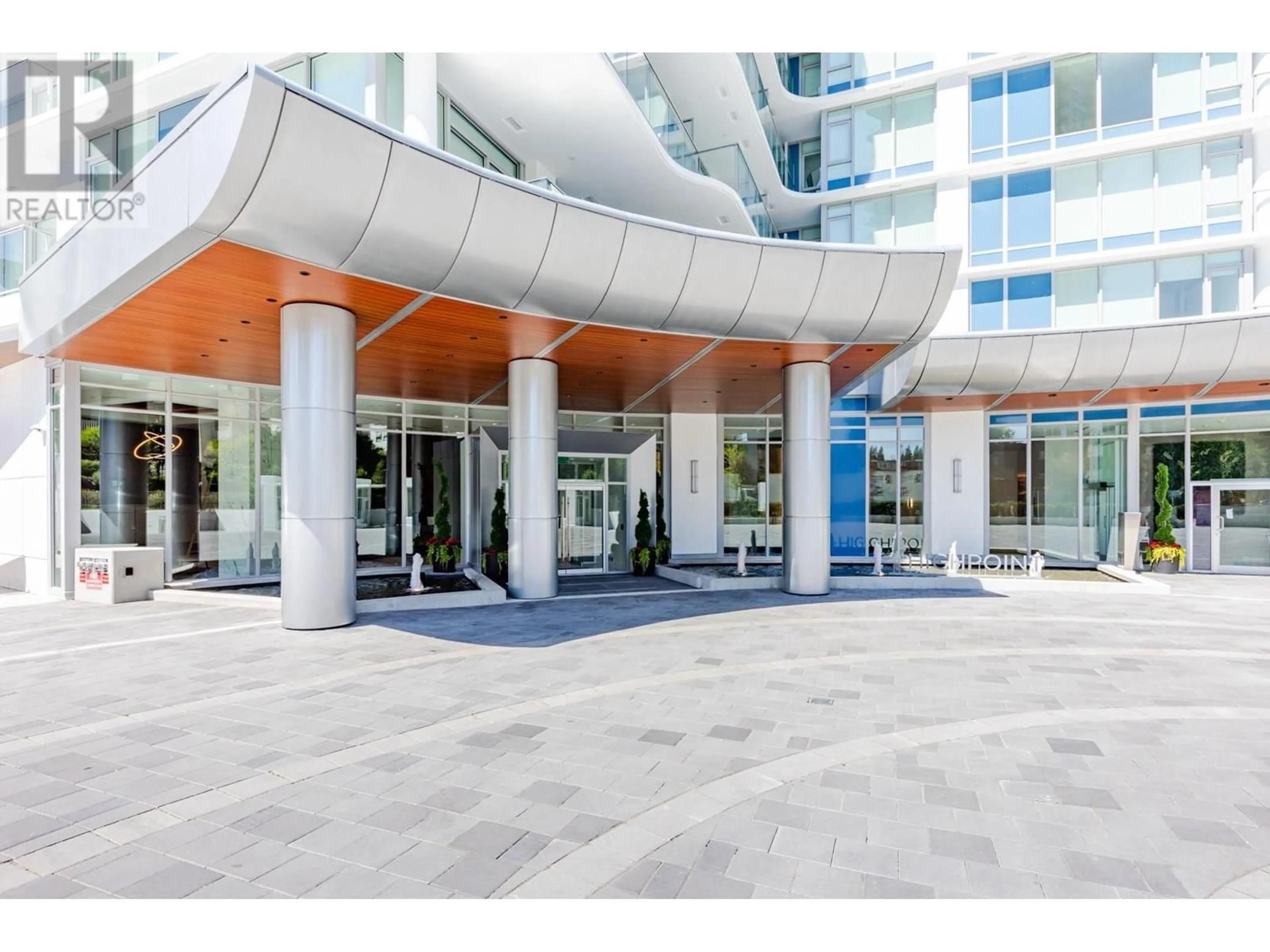 Indoor foyer for 4803 - 518 CLARKE ROAD, Coquitlam British Columbia V3J0S7
