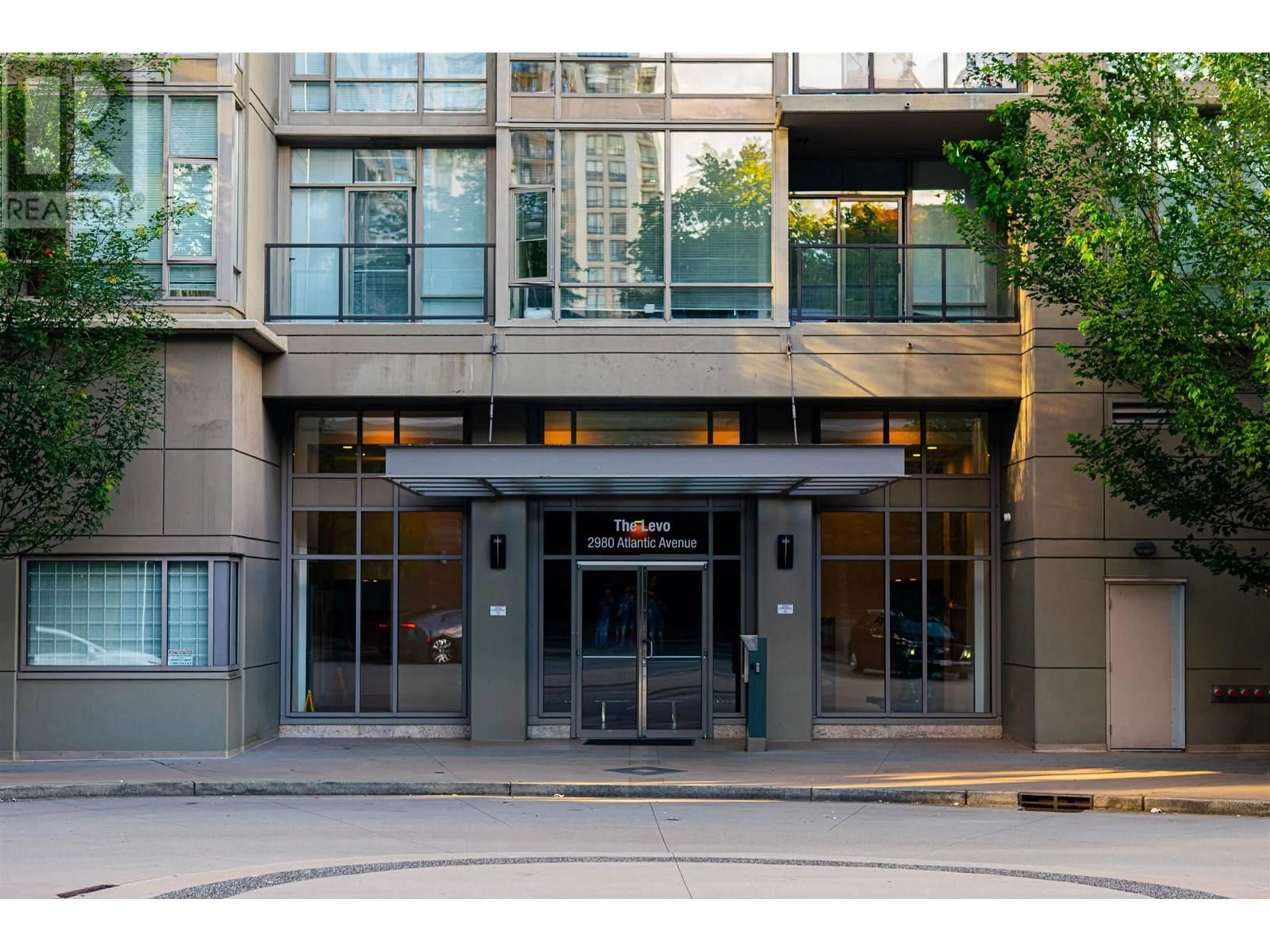 Indoor foyer for 803 - 2980 ATLANTIC AVENUE, Coquitlam British Columbia V3B0G2